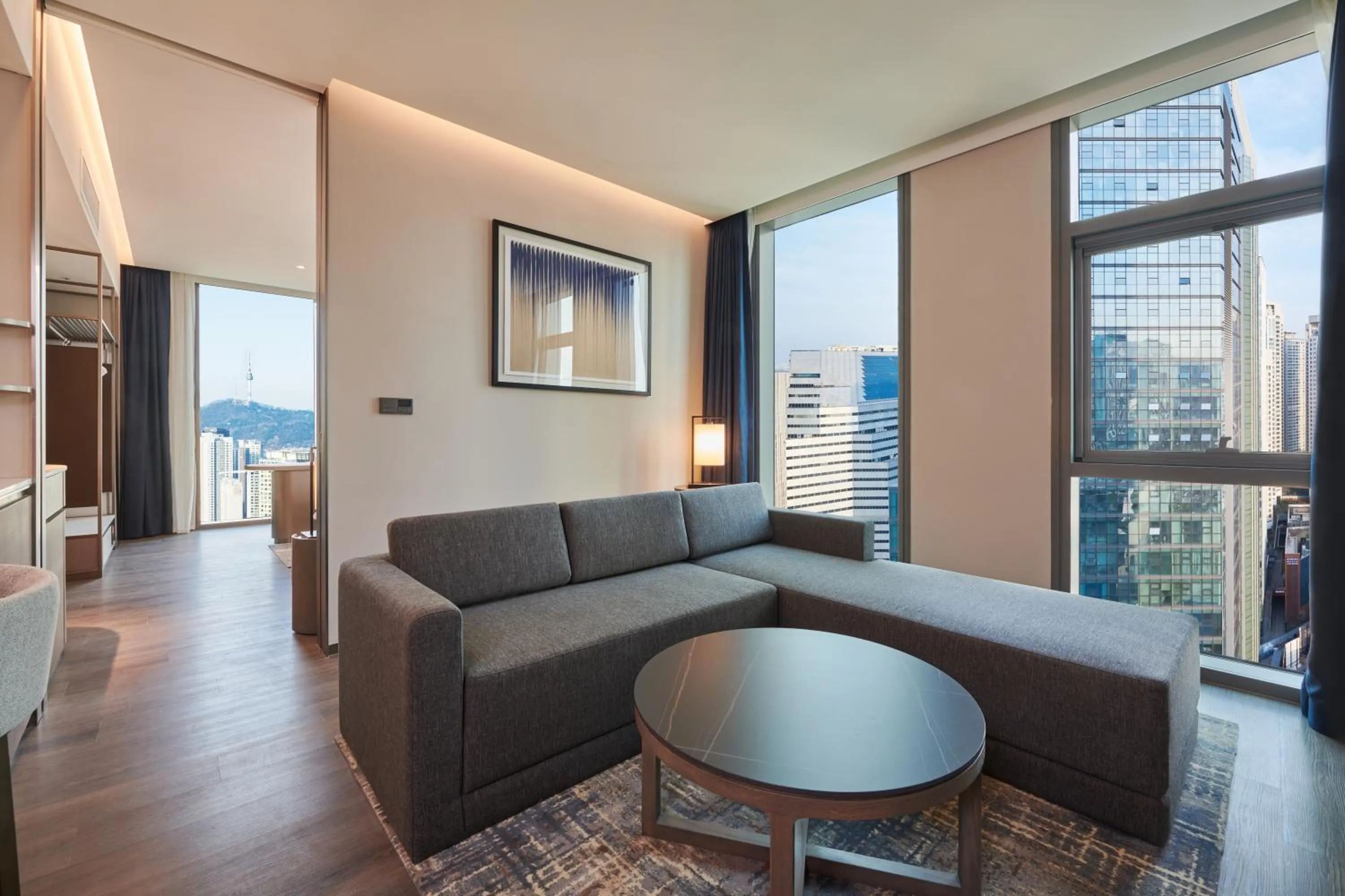 Living room in Nine Tree Premier ROKAUS Hotel Seoul Yongsan