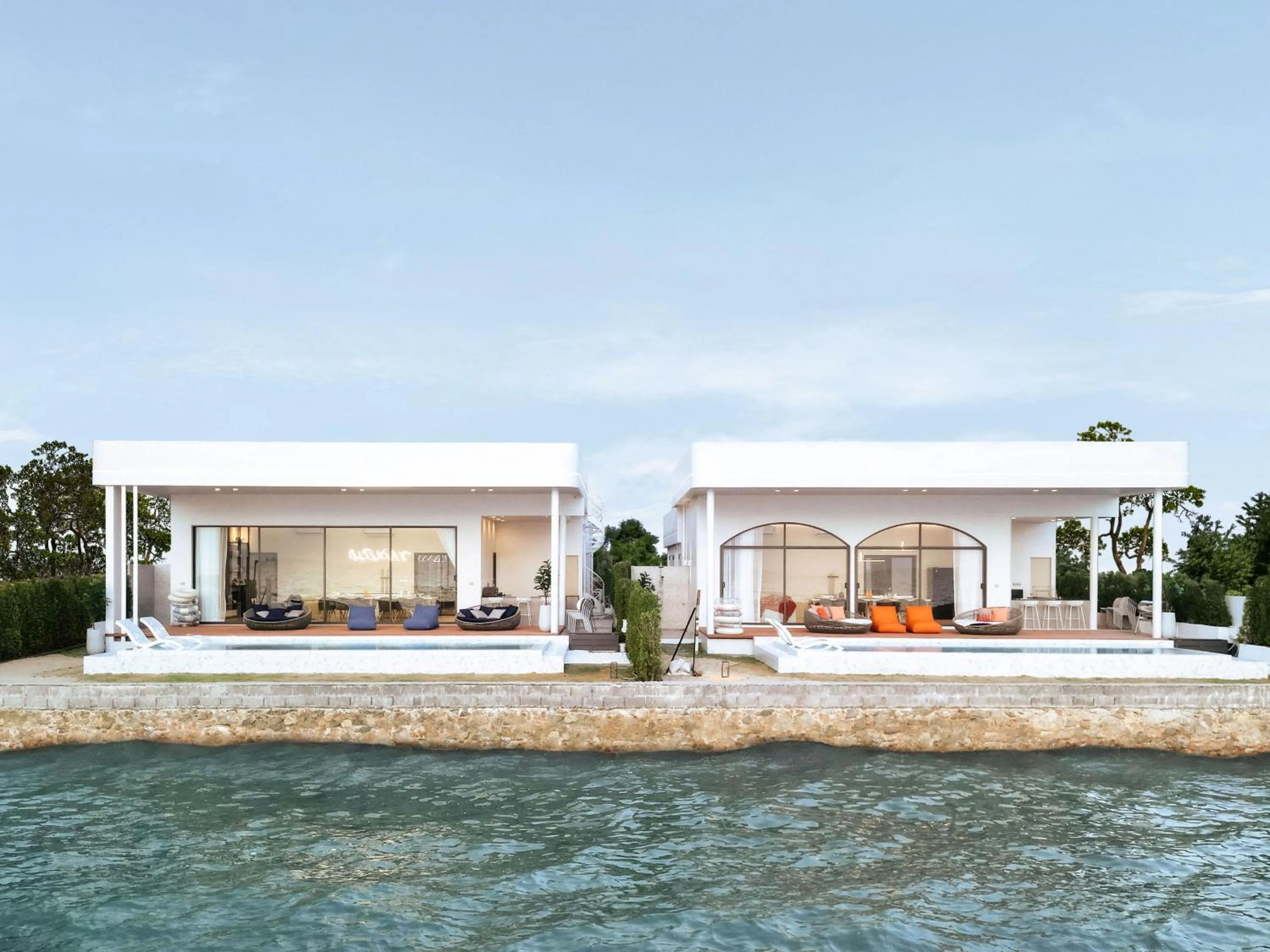 Property building in Sea Season Pool Villa Pattaya