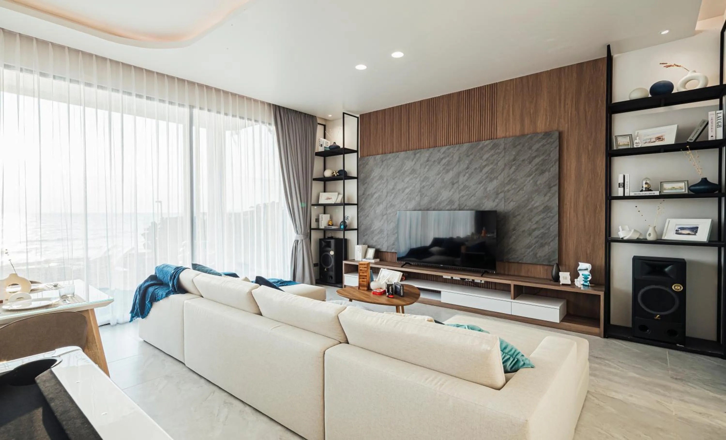 Game Room in Sea Season Pool Villa Pattaya