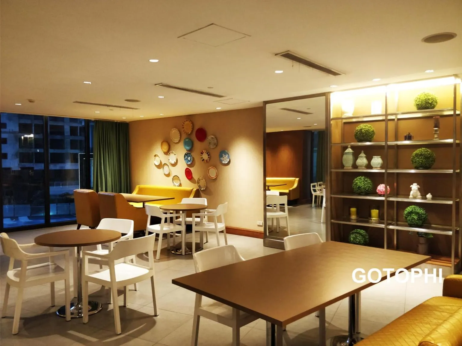 Meeting/conference room in The Knightsbridge Residences