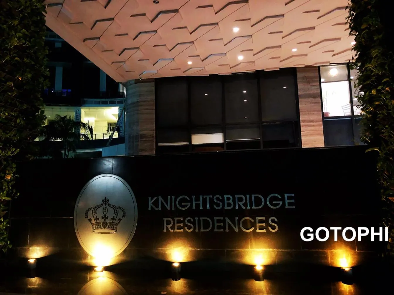 Night in The Knightsbridge Residences