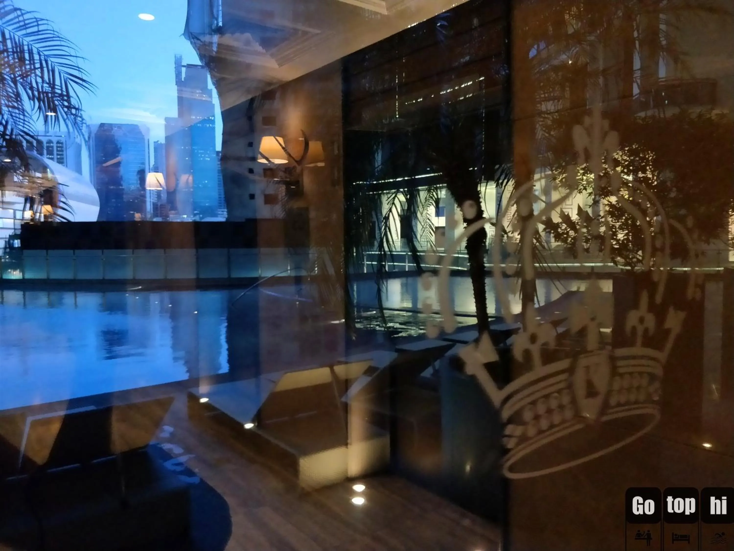 Night in The Knightsbridge Residences