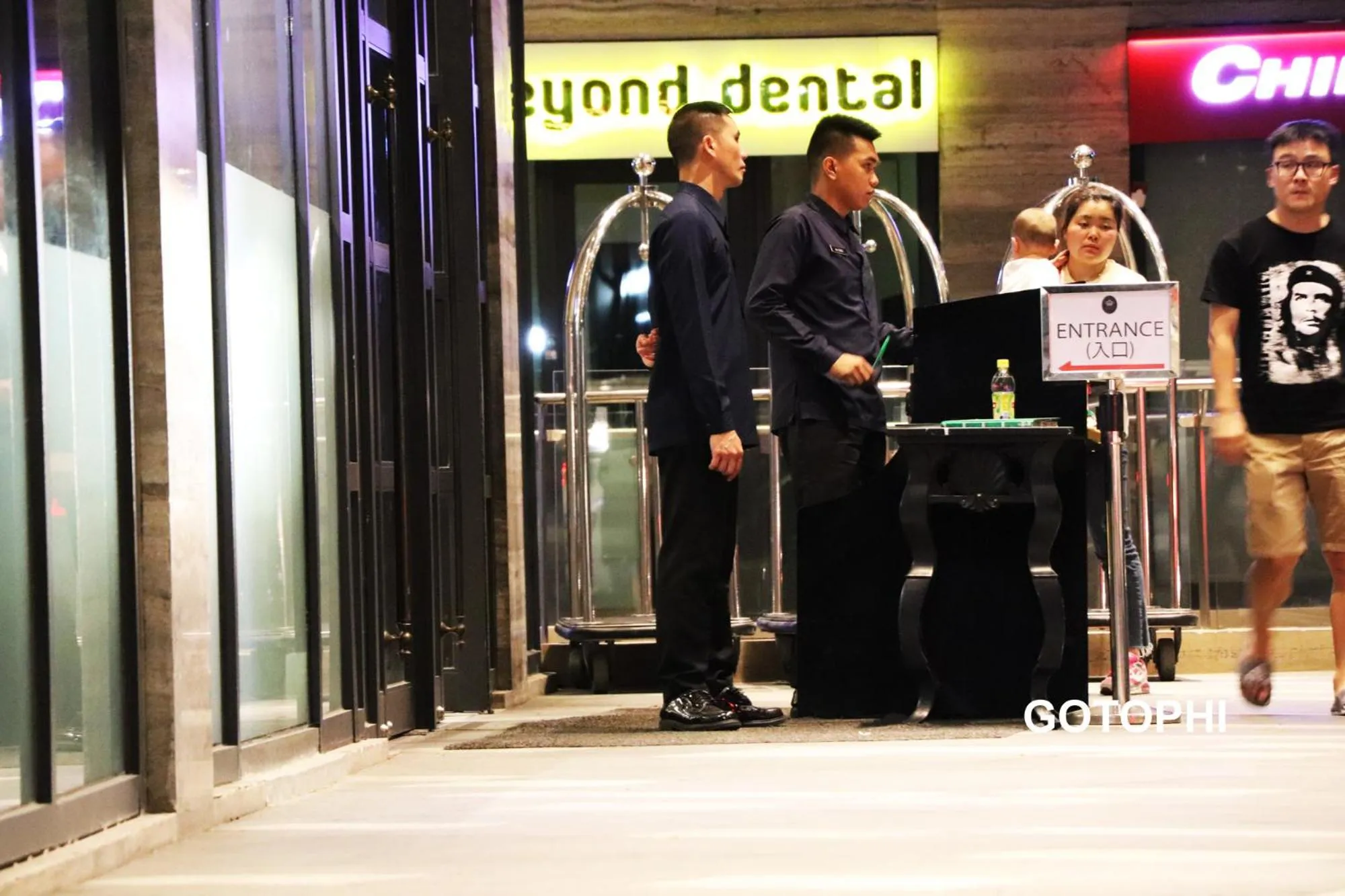 Night in The Knightsbridge Residences