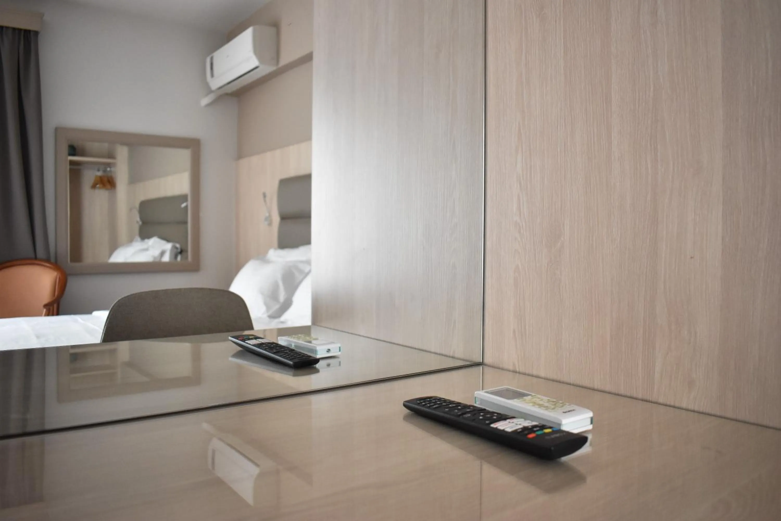 Photo of the whole room in Anemoni Piraeus Hotel