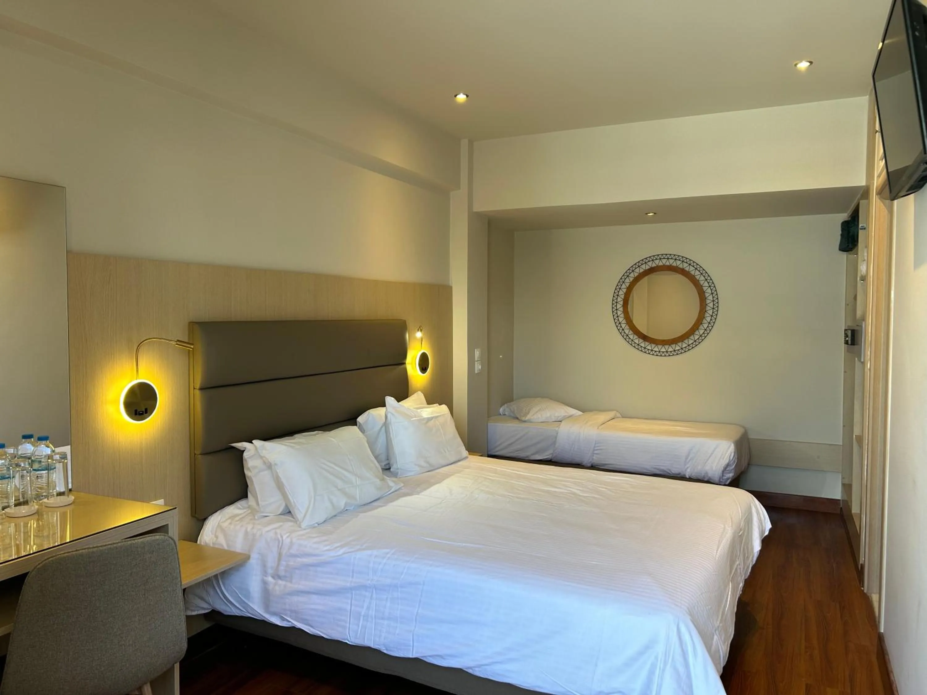 Bedroom, Bed in Anemoni Piraeus Hotel