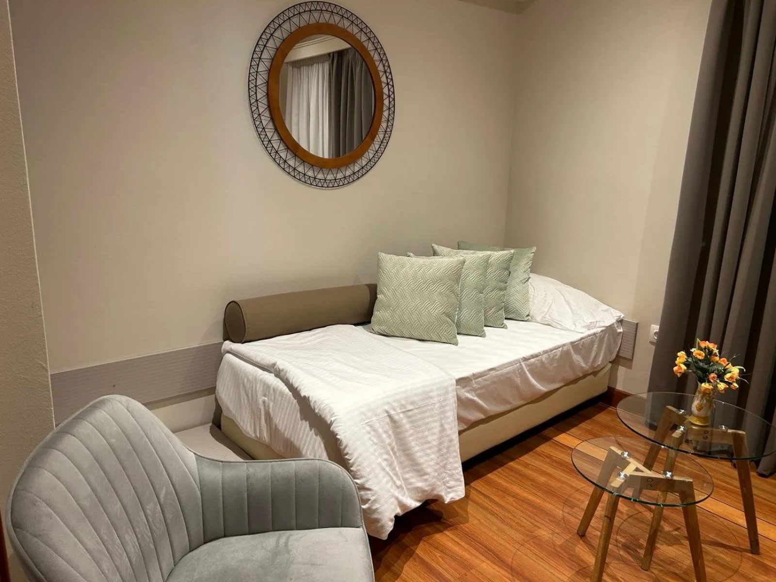 Photo of the whole room, Bed in Anemoni Piraeus Hotel