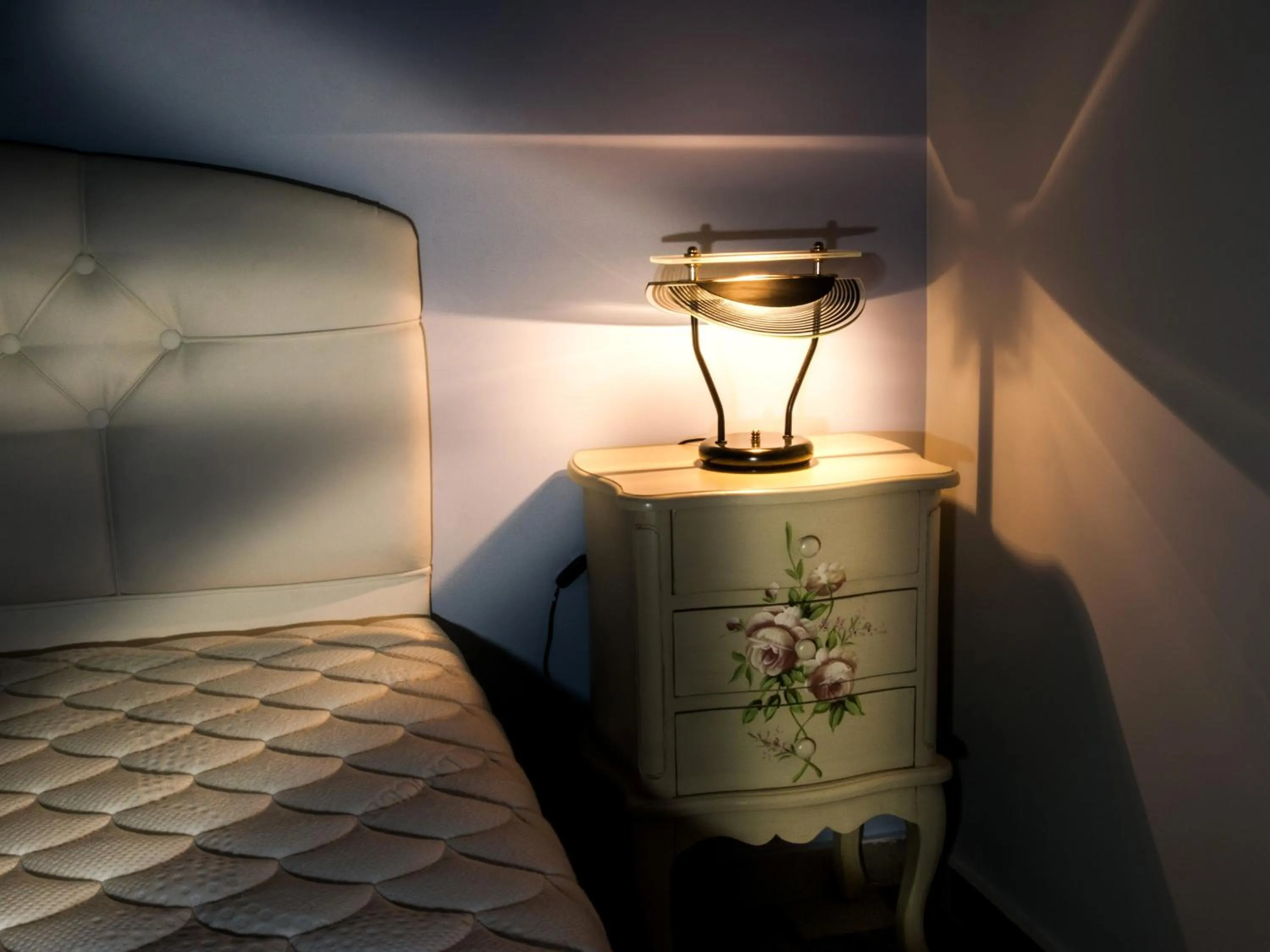 Bed in KasteliSuites