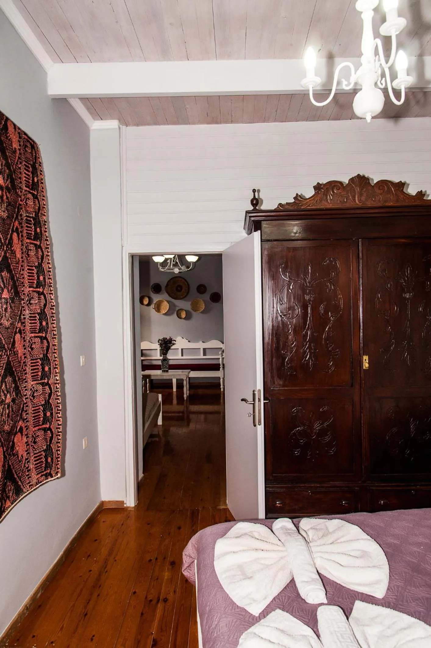 Bedroom in KasteliSuites