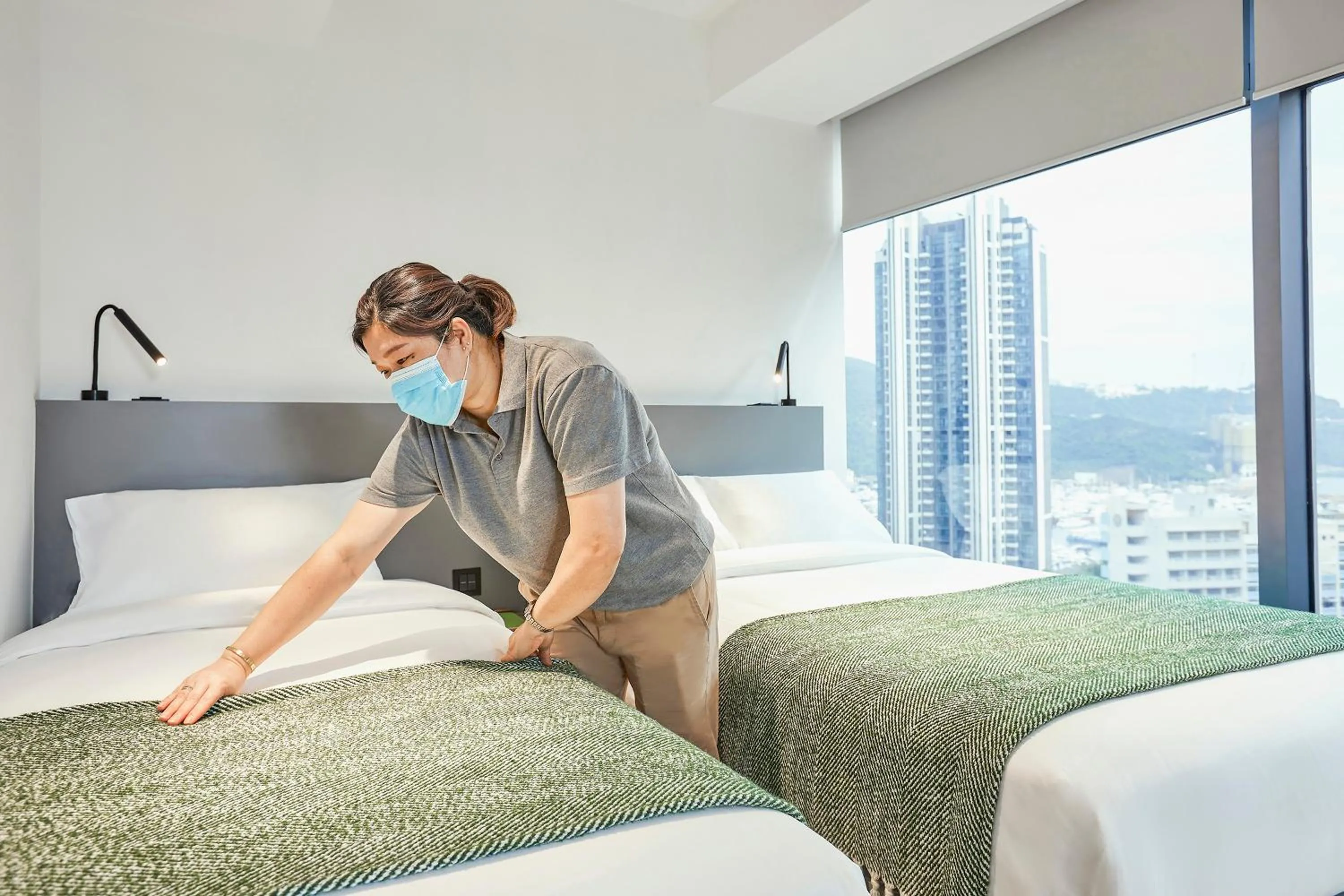 Photo of the whole room, Bed in Urbanwood Ap Lei Chau