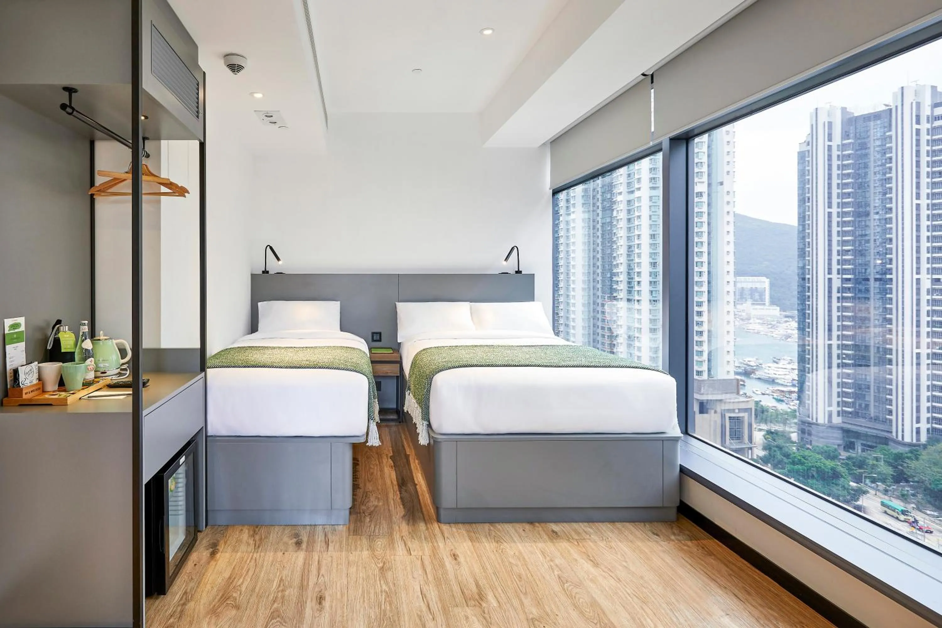 Photo of the whole room, Bed in Urbanwood Ap Lei Chau