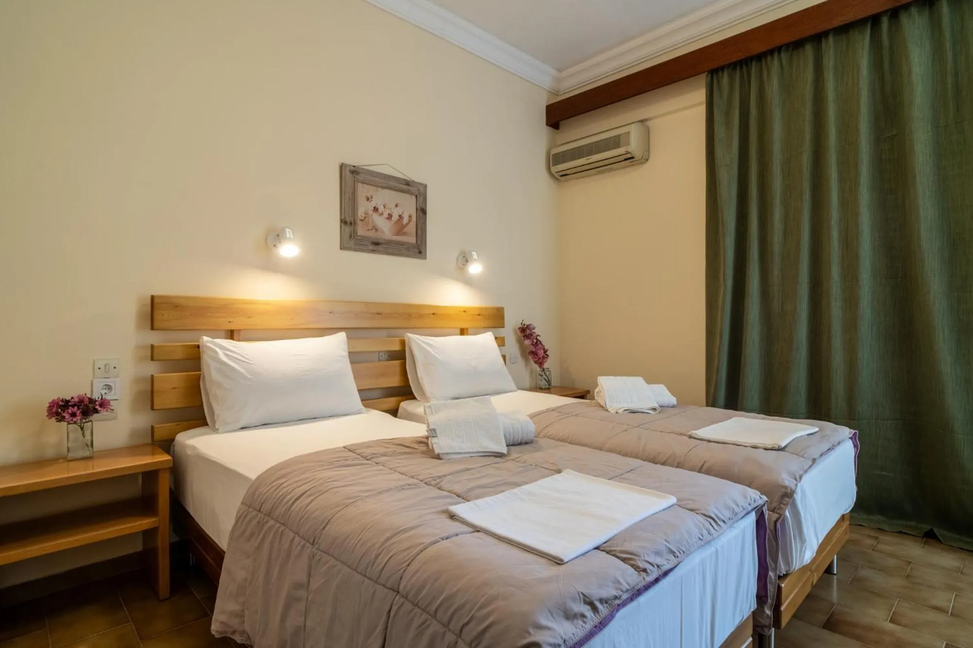 Bedroom, Bed in Hotel Hercules