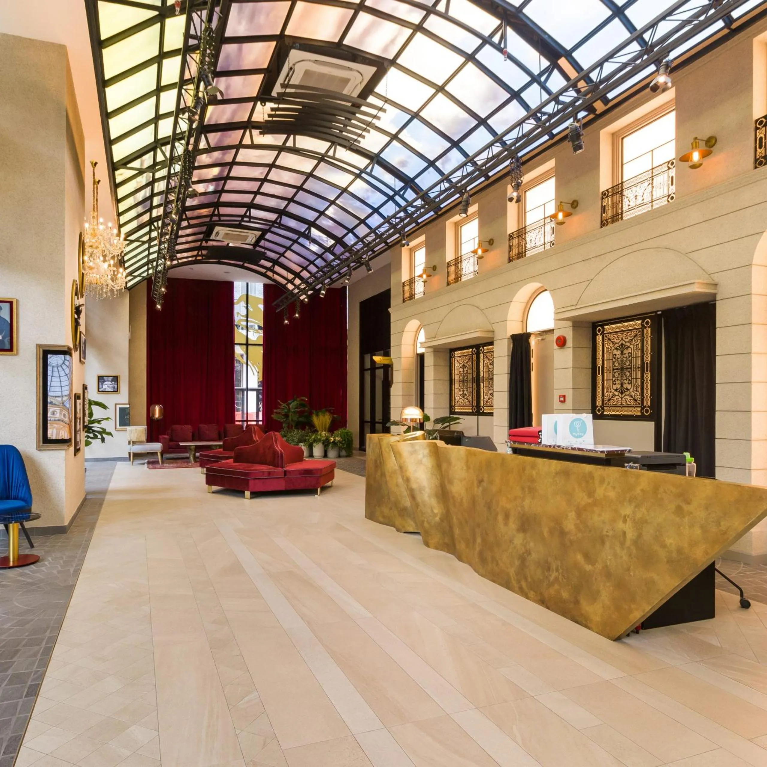 Lobby or reception in Scarletz Suites KLCC Twin Tower by Purple Orchid