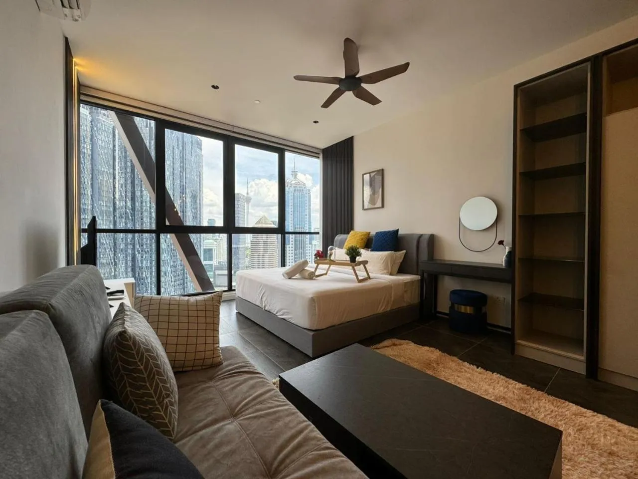 Bed in Scarletz Suites KLCC Twin Tower by Purple Orchid