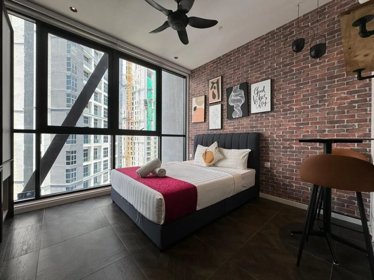 Bed in Scarletz Suites KLCC Twin Tower by Purple Orchid