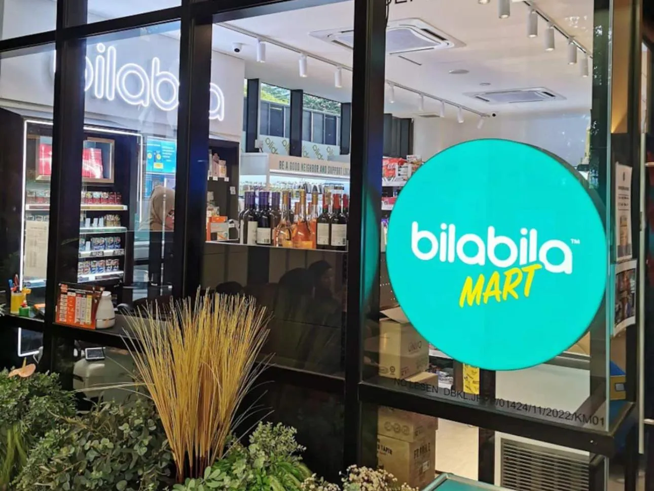 Restaurant/places to eat in Scarletz Suites KLCC Twin Tower by Purple Orchid