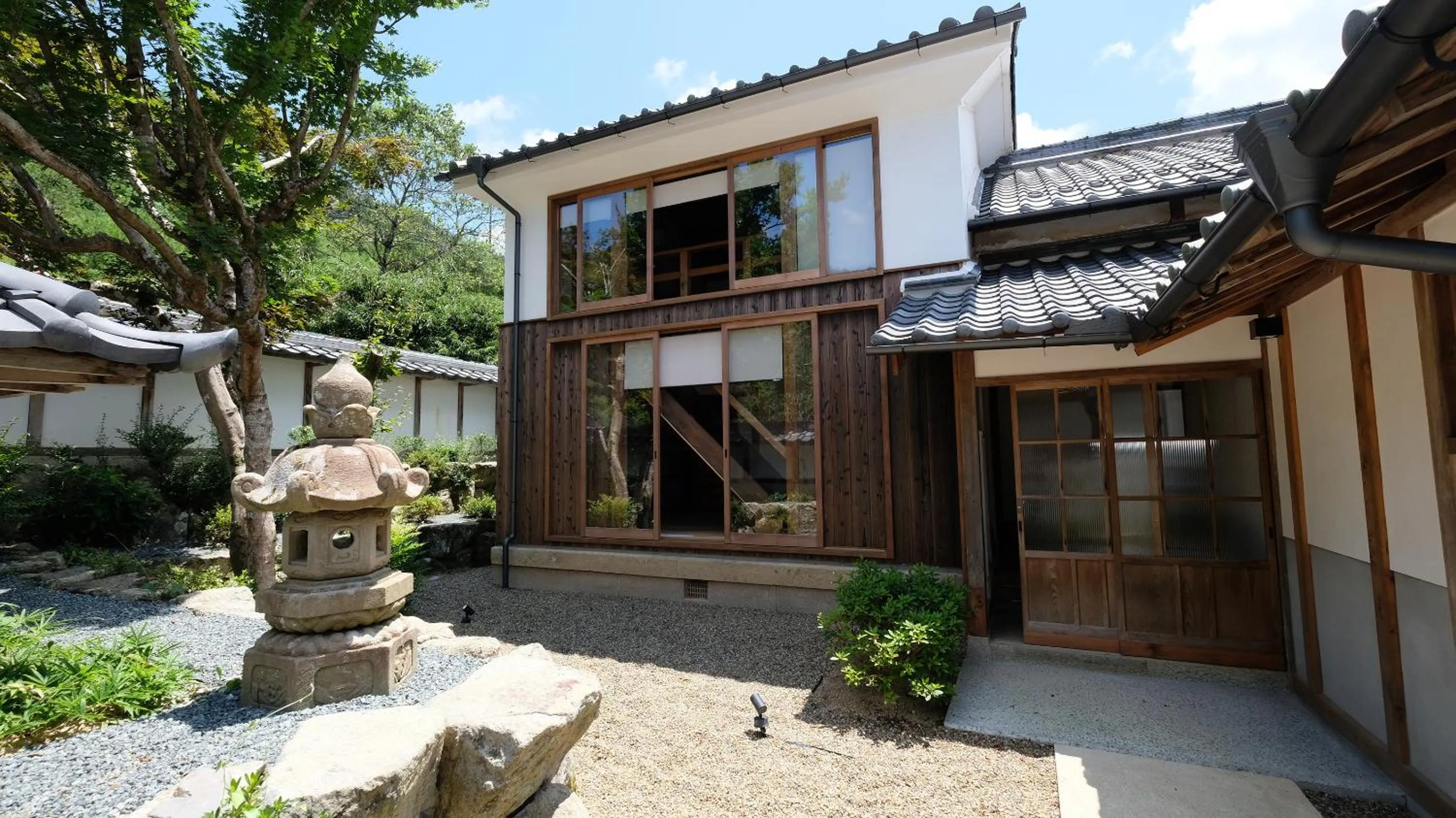 Property building in Satoyama Hotel Kanenone Tamba