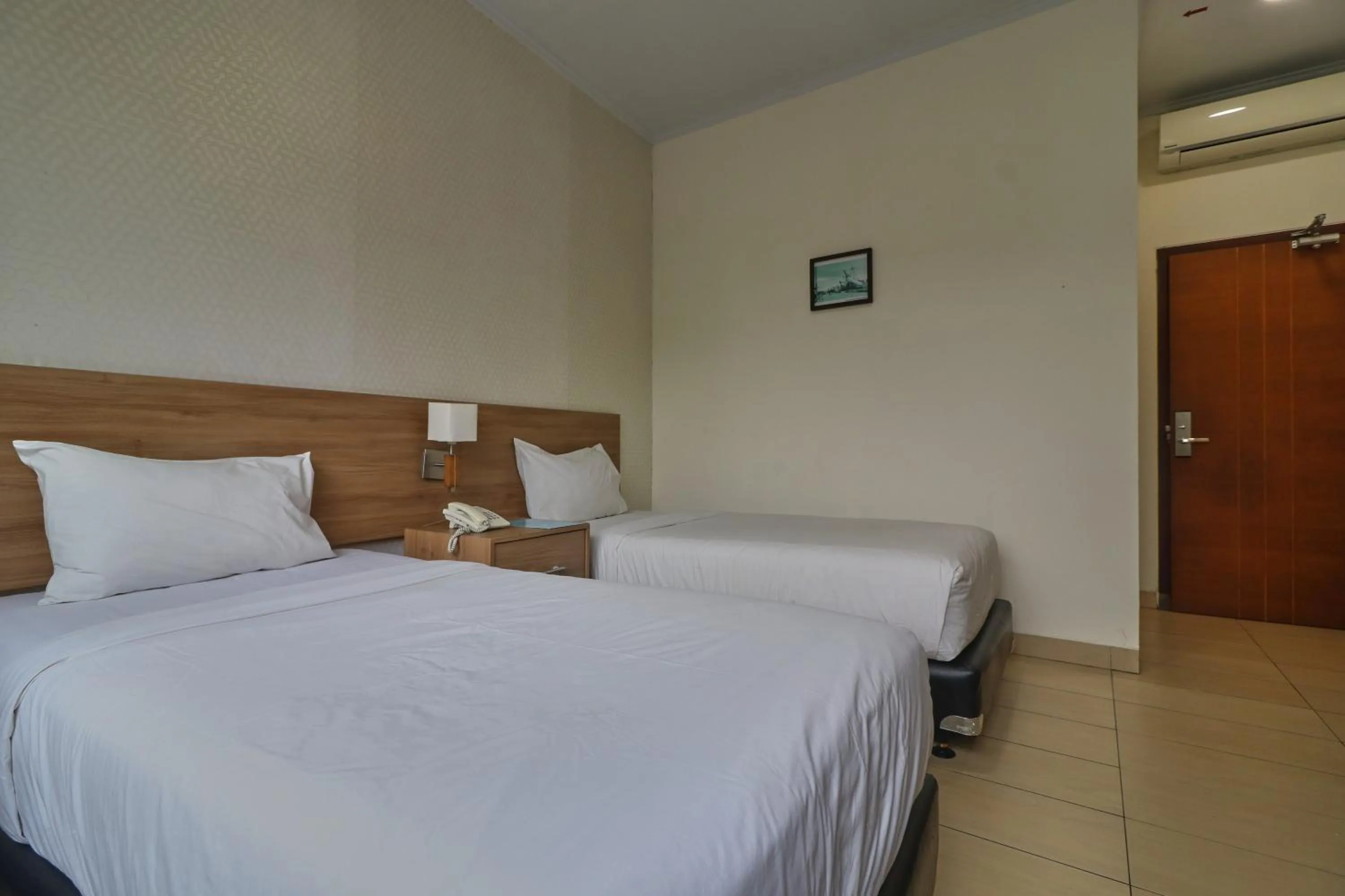 Bedroom in Aranis Hotel