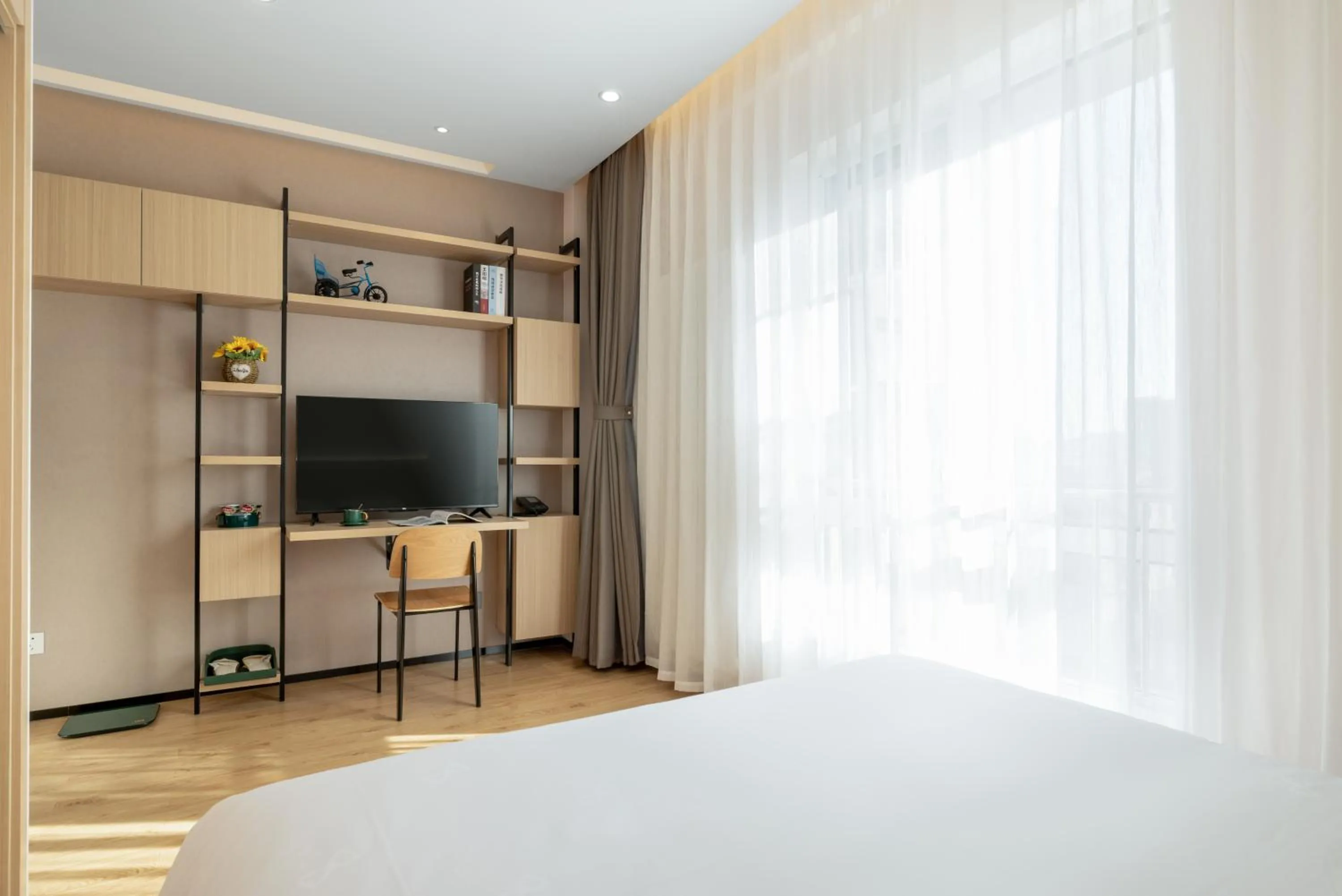 Bedroom, Bed in Nost algia S Hotel Beijing Liangxiang University Town