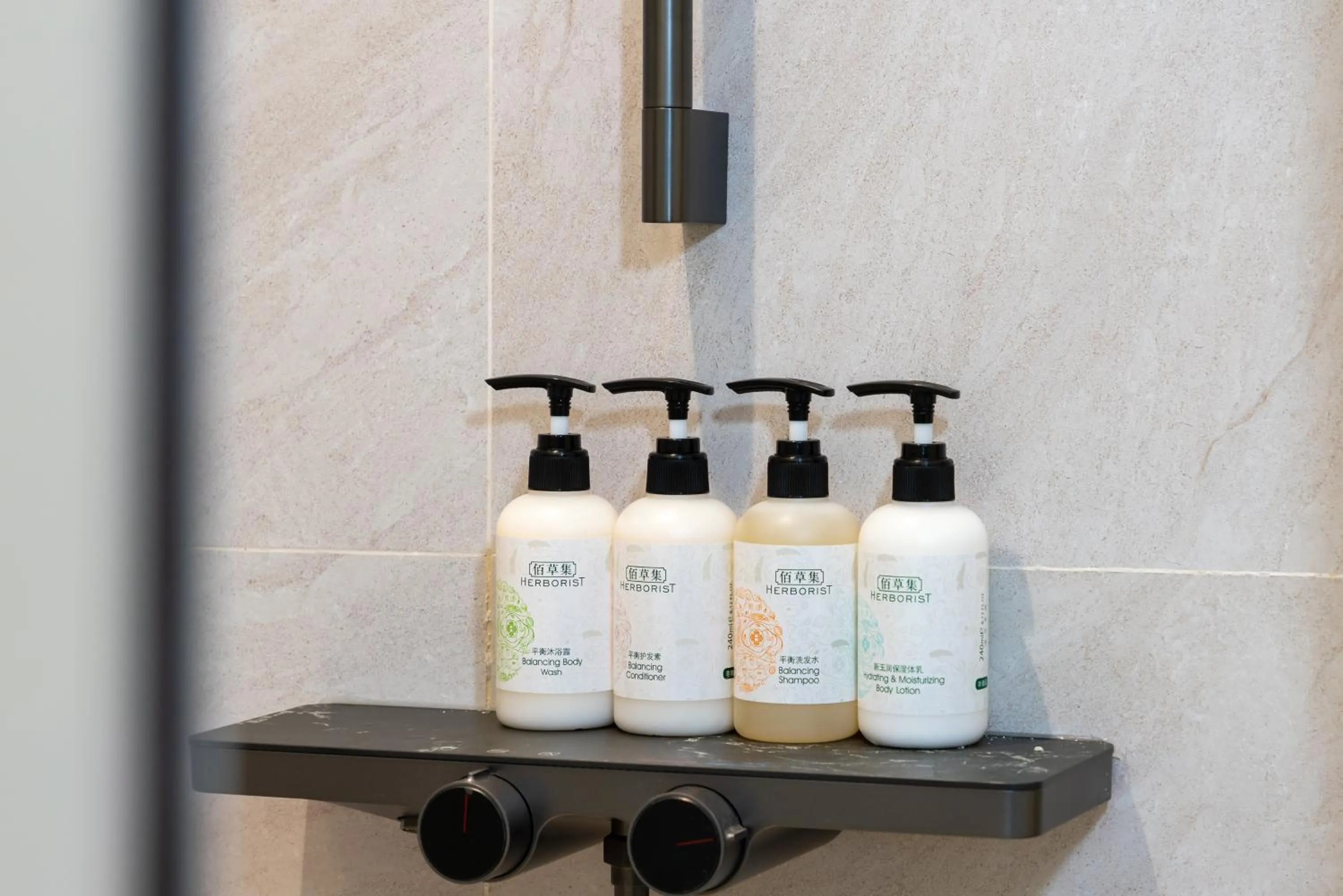 Bathroom in Nost algia S Hotel Beijing Liangxiang University Town