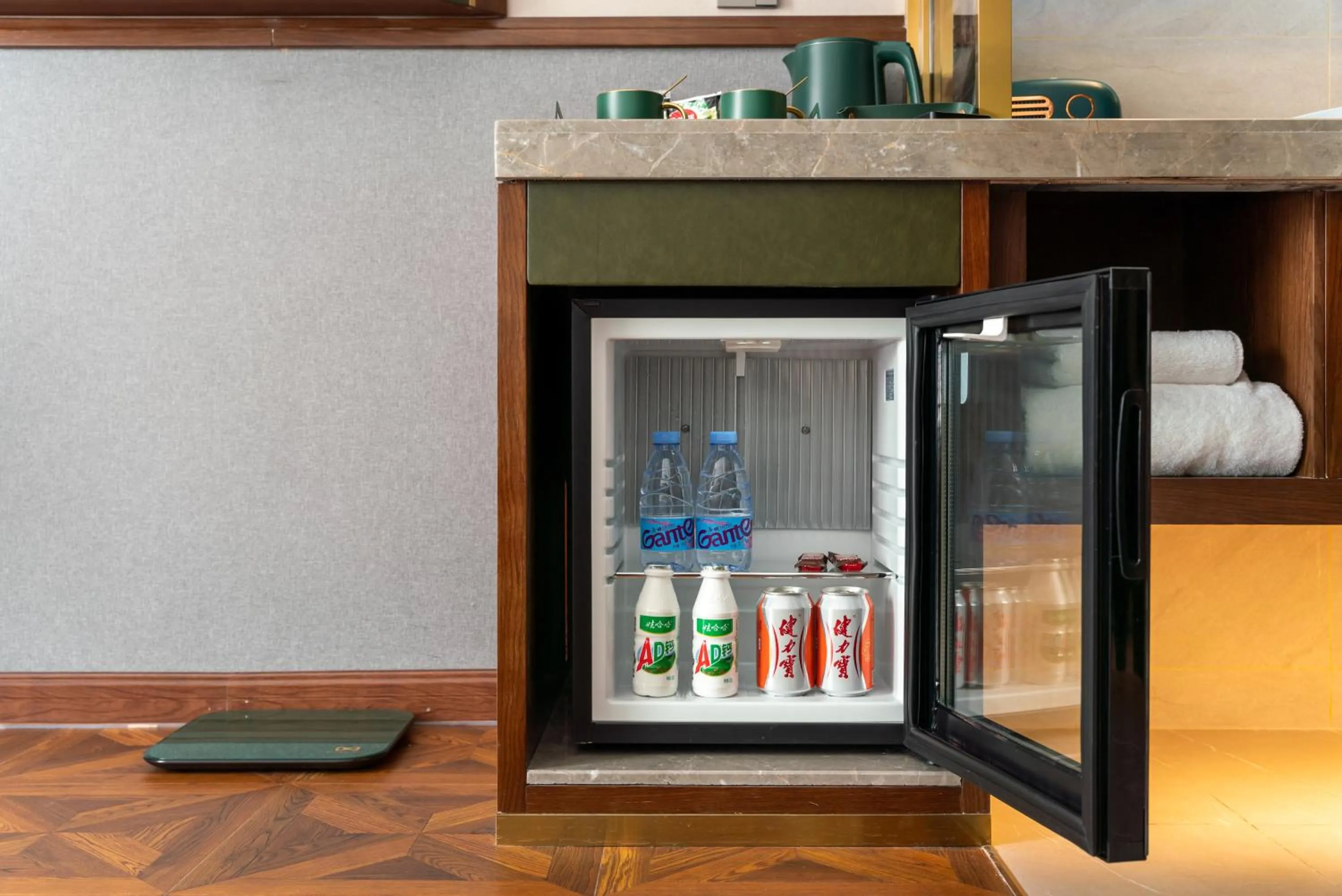 minibar in Nost algia S Hotel Beijing Liangxiang University Town