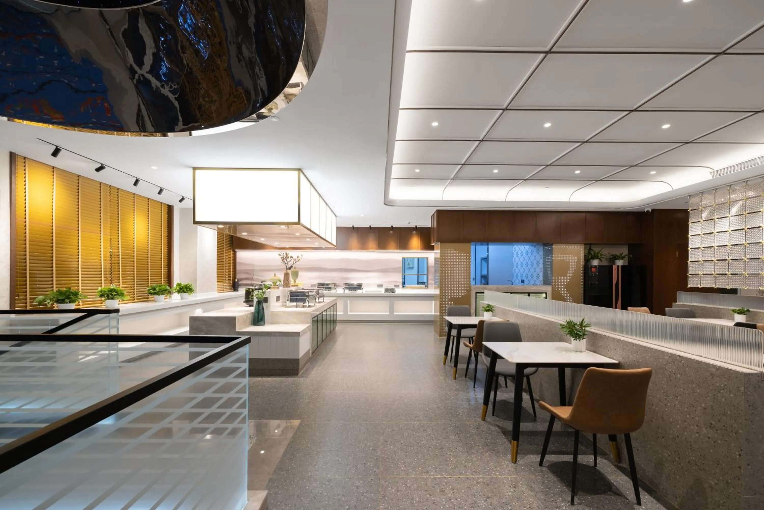 Restaurant/places to eat in Nost algia S Hotel Beijing Liangxiang University Town