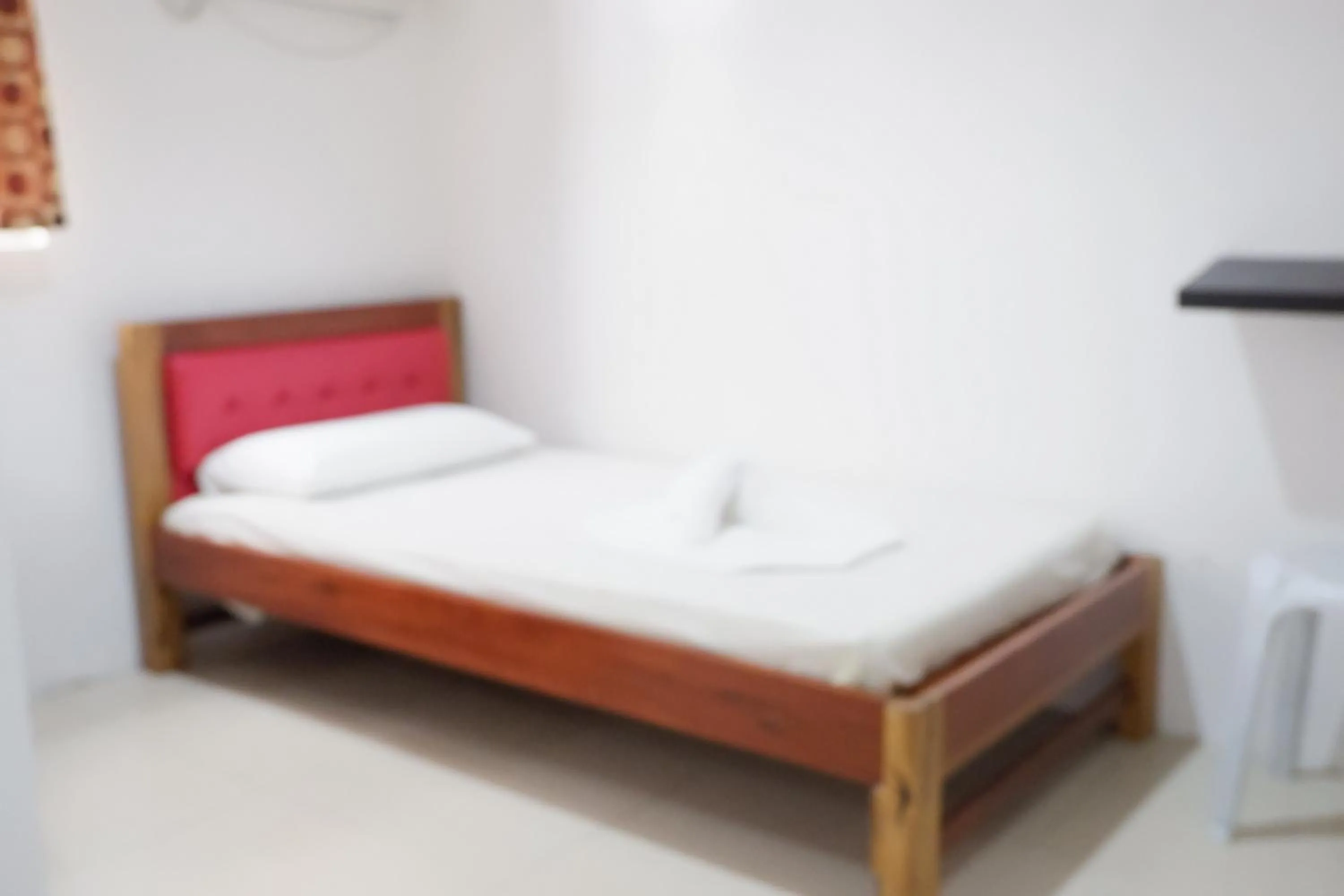 Bedroom, Bed in FB Budgetel Suites