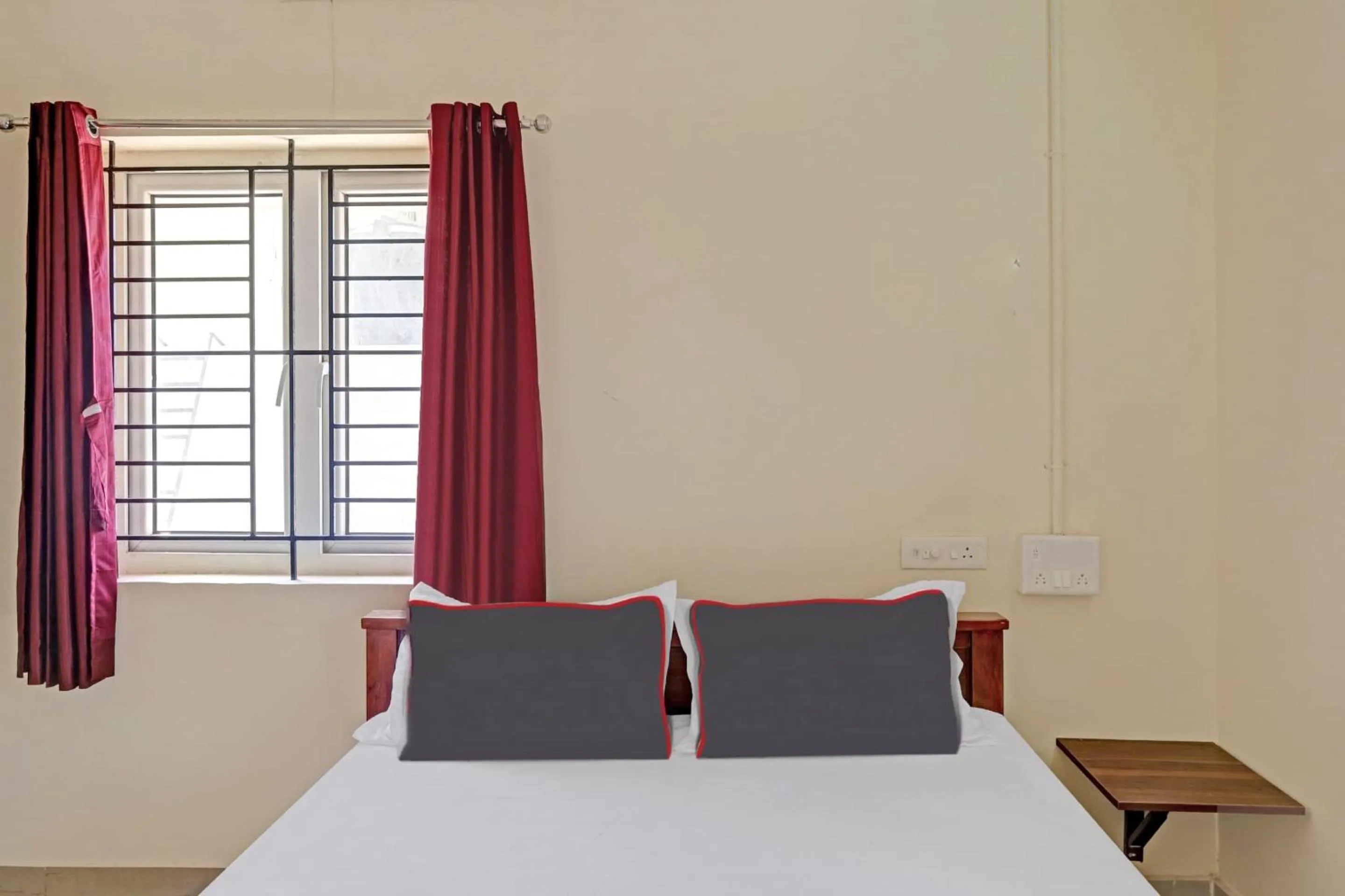 Bedroom, Bed in Collection O Orchid Residency Medavakkam