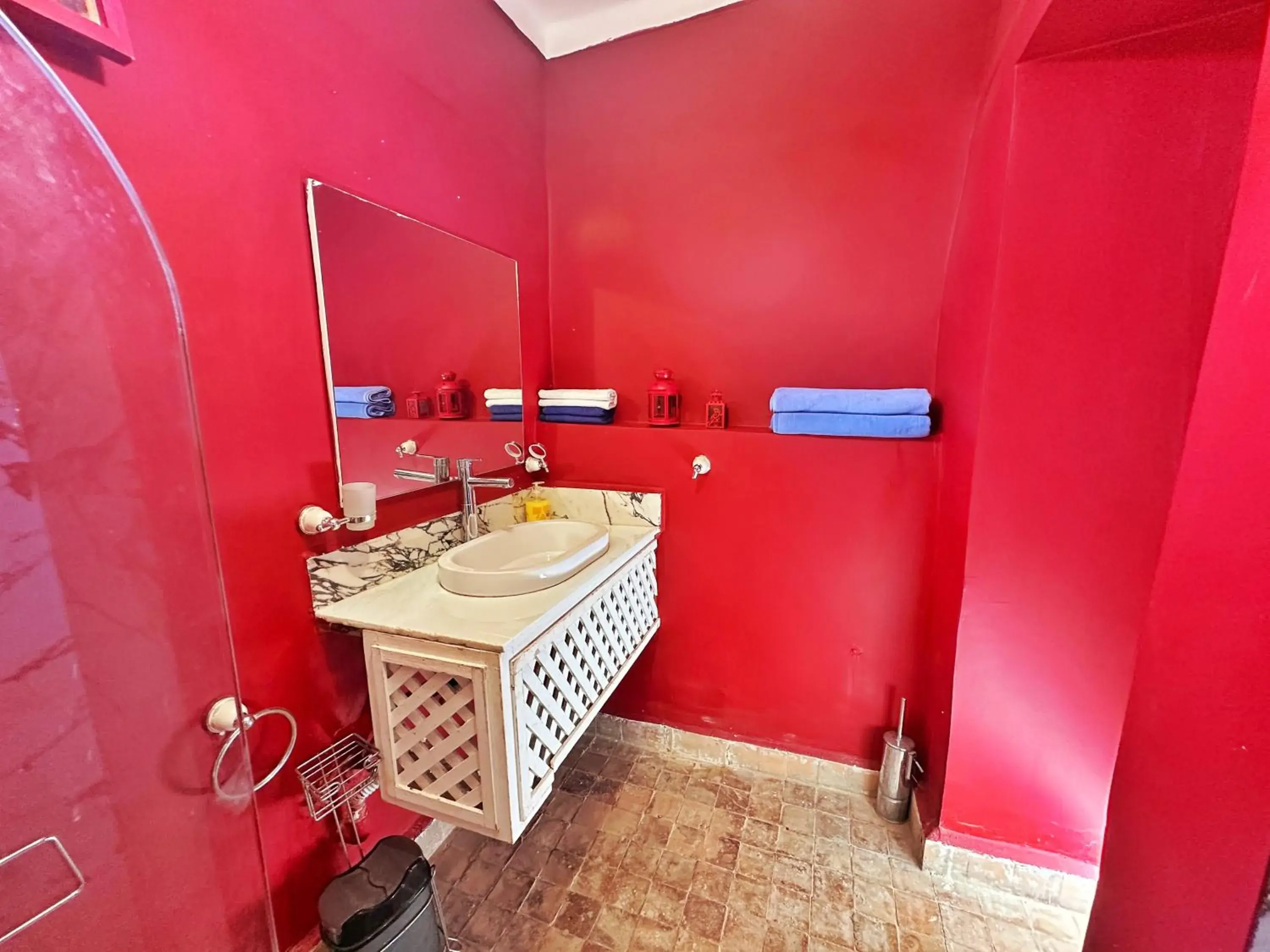 Double Room with Private Bathroom in Riad salix d'agafay Double Room with Private Bathroom in Riad salix d'agafay
