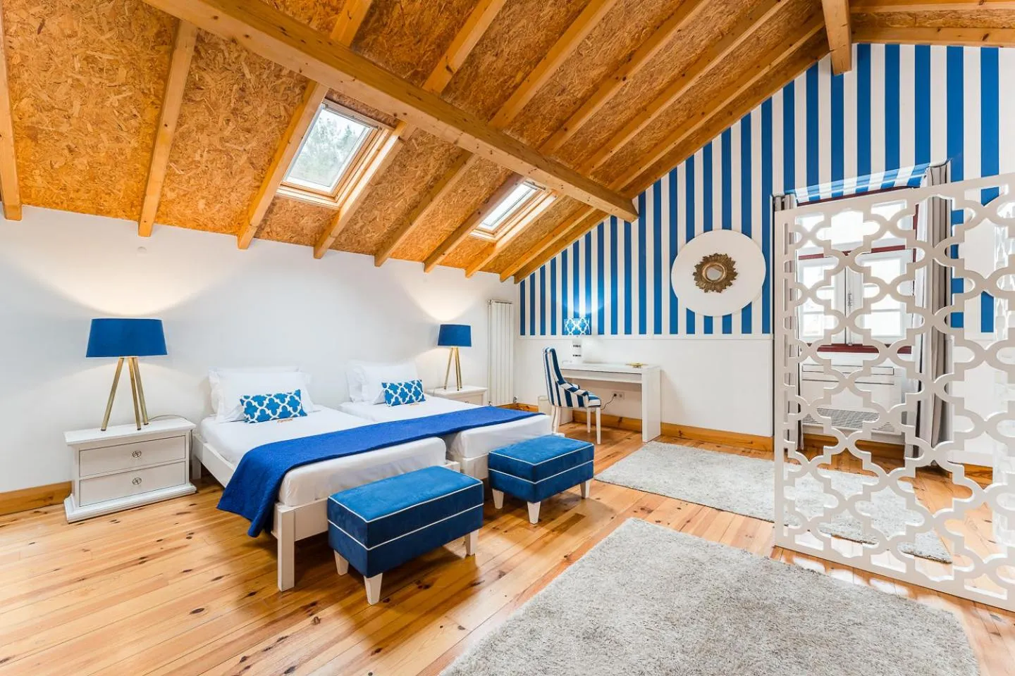 Bed in R3 Service - Five Senses in Coimbra