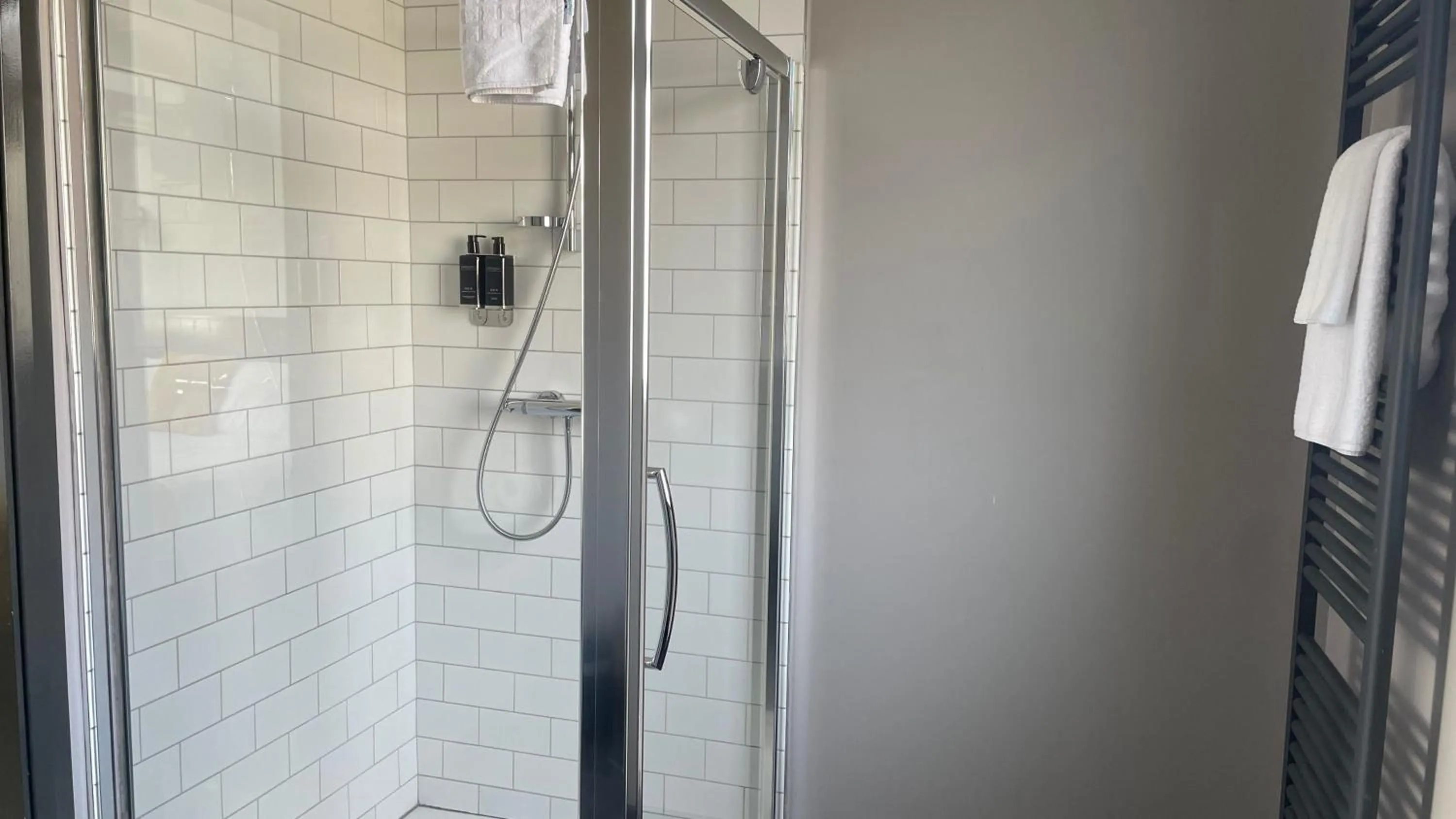 Shower in Marine Hotel Ballycastle