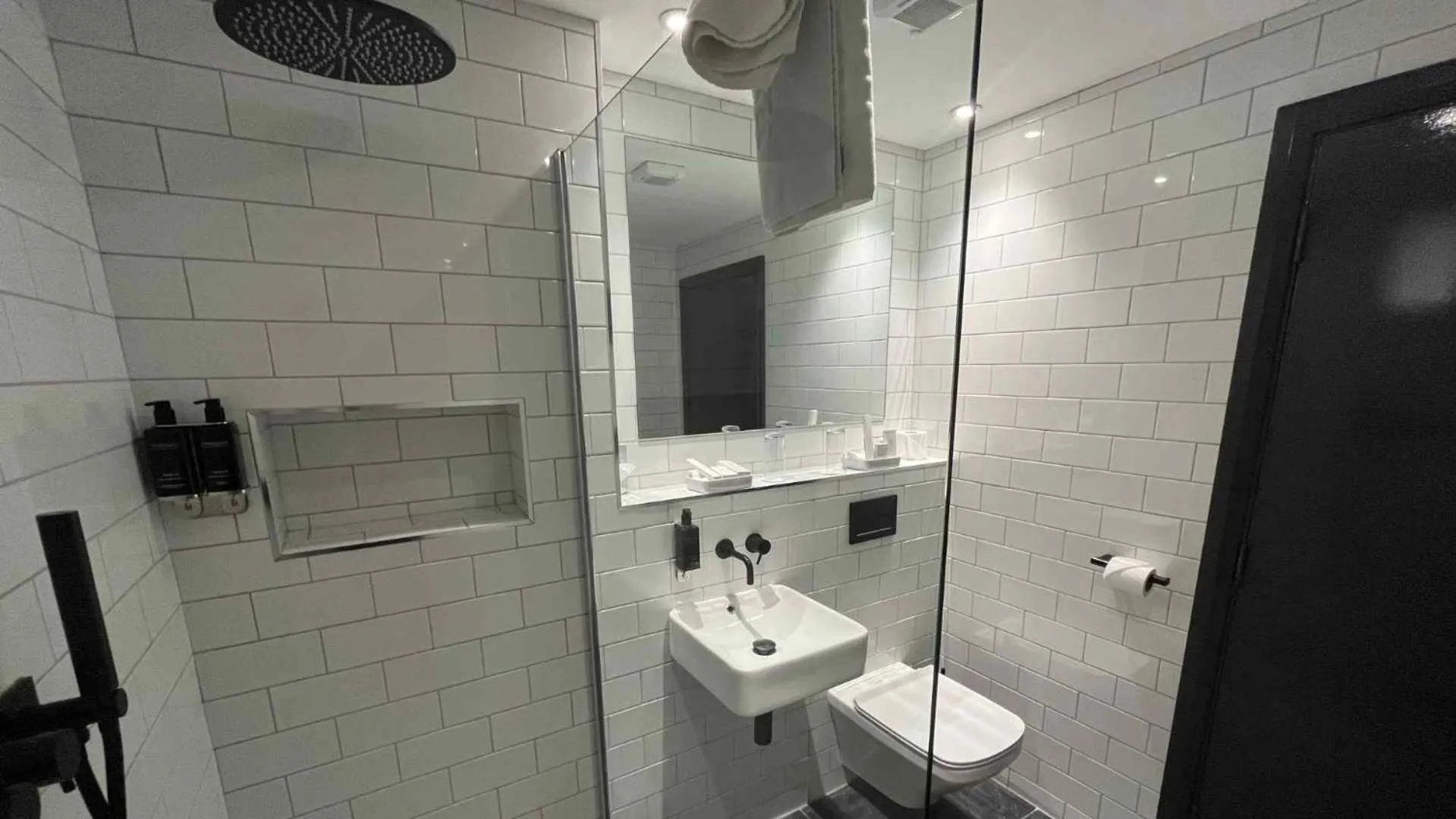 Bathroom in Marine Hotel Ballycastle