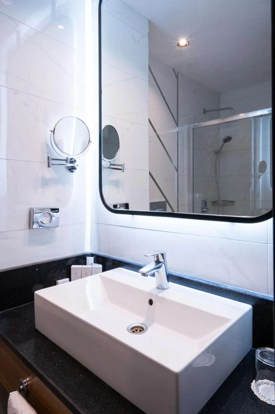 Shower in Ramada Resort by Wyndham Pamukkale Thermal