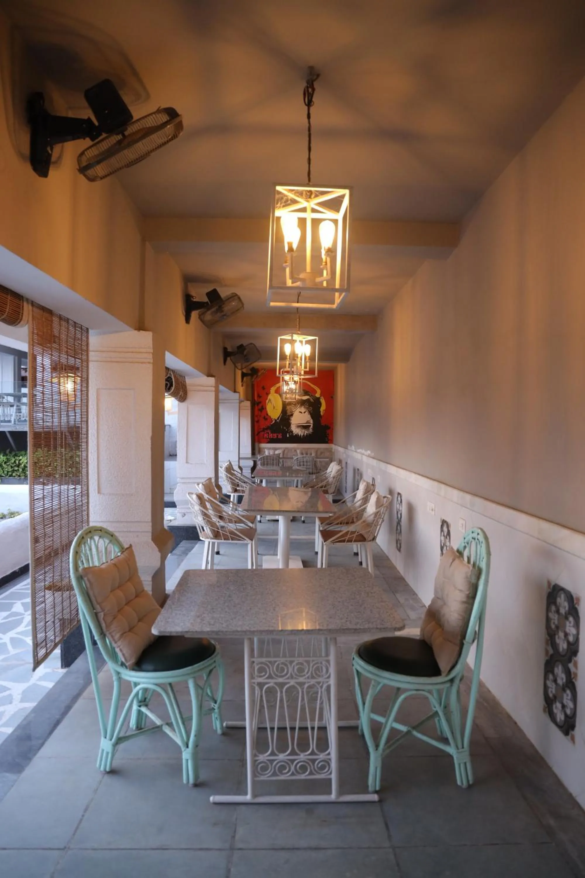 Restaurant/places to eat in Hotel FORT28