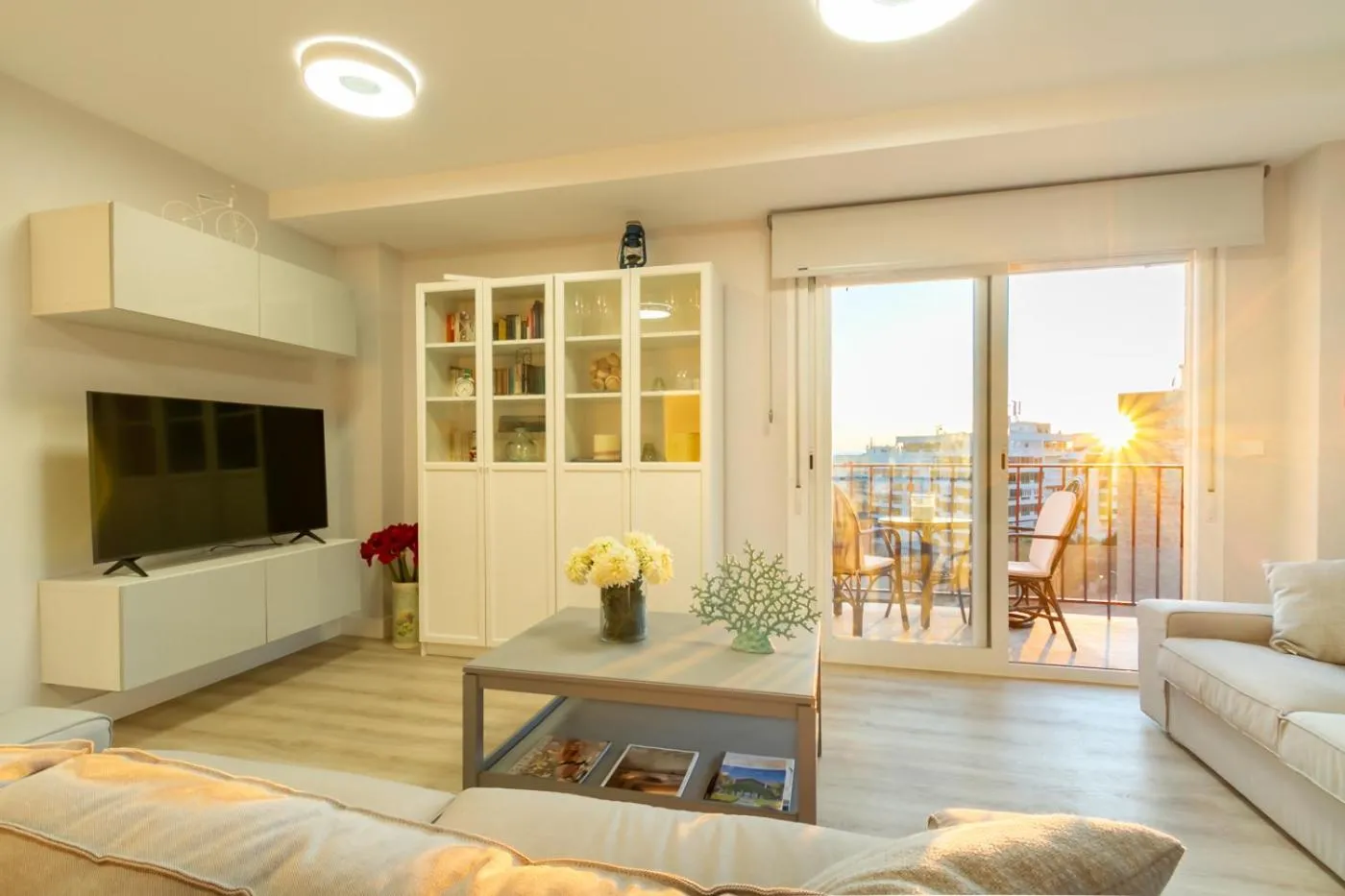 TV and multimedia in MARBELLA BANUS SUITES - Marbella Centre Soriano 56 Suite Apartment