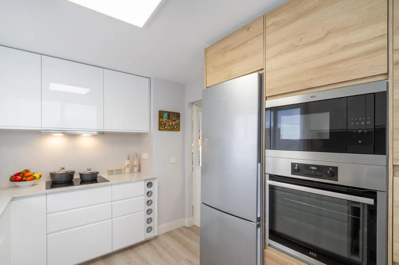 Kitchen or kitchenette in MARBELLA BANUS SUITES - Marbella Centre Soriano 56 Suite Apartment