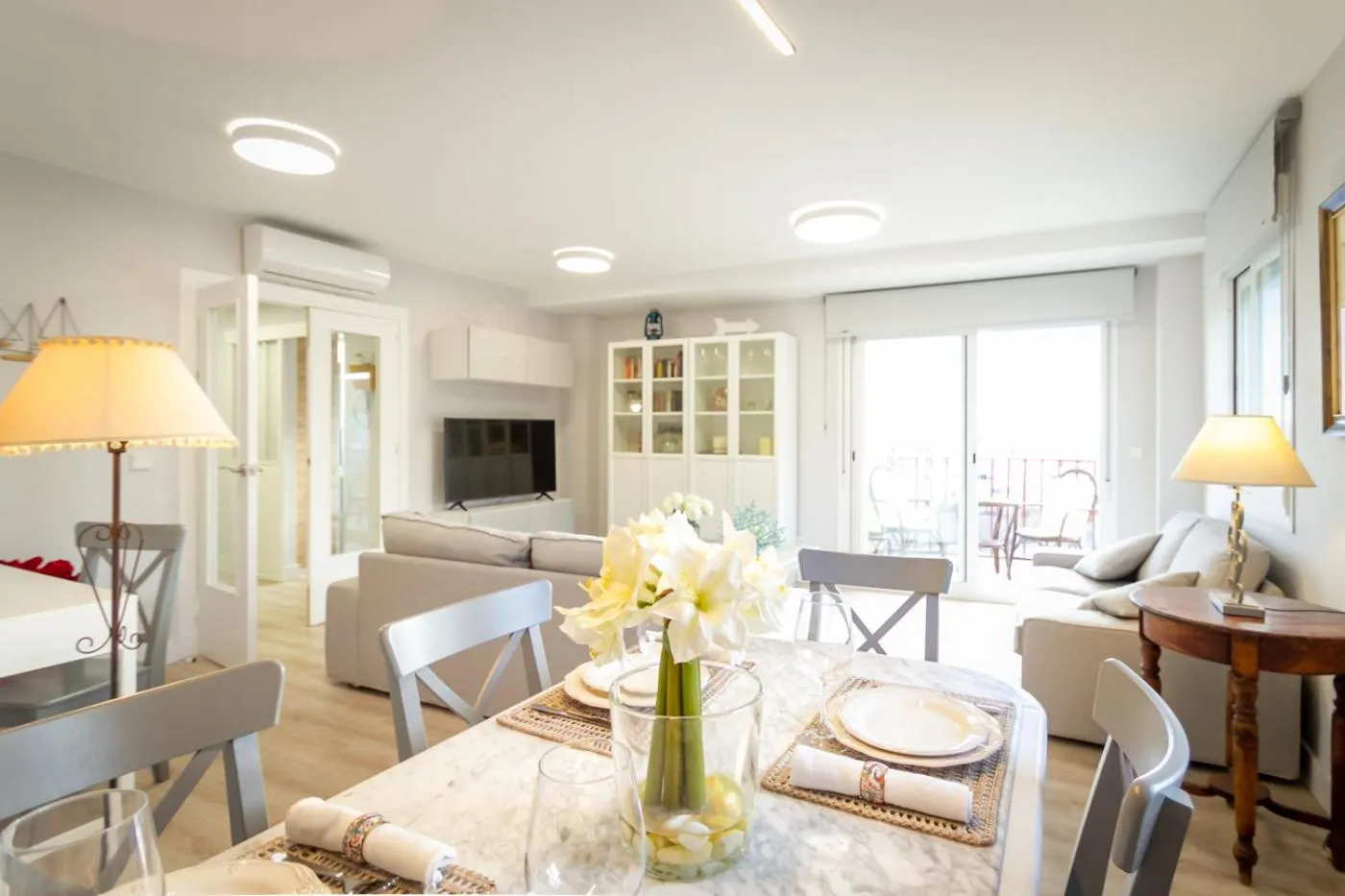 TV and multimedia in MARBELLA BANUS SUITES - Marbella Centre Soriano 56 Suite Apartment