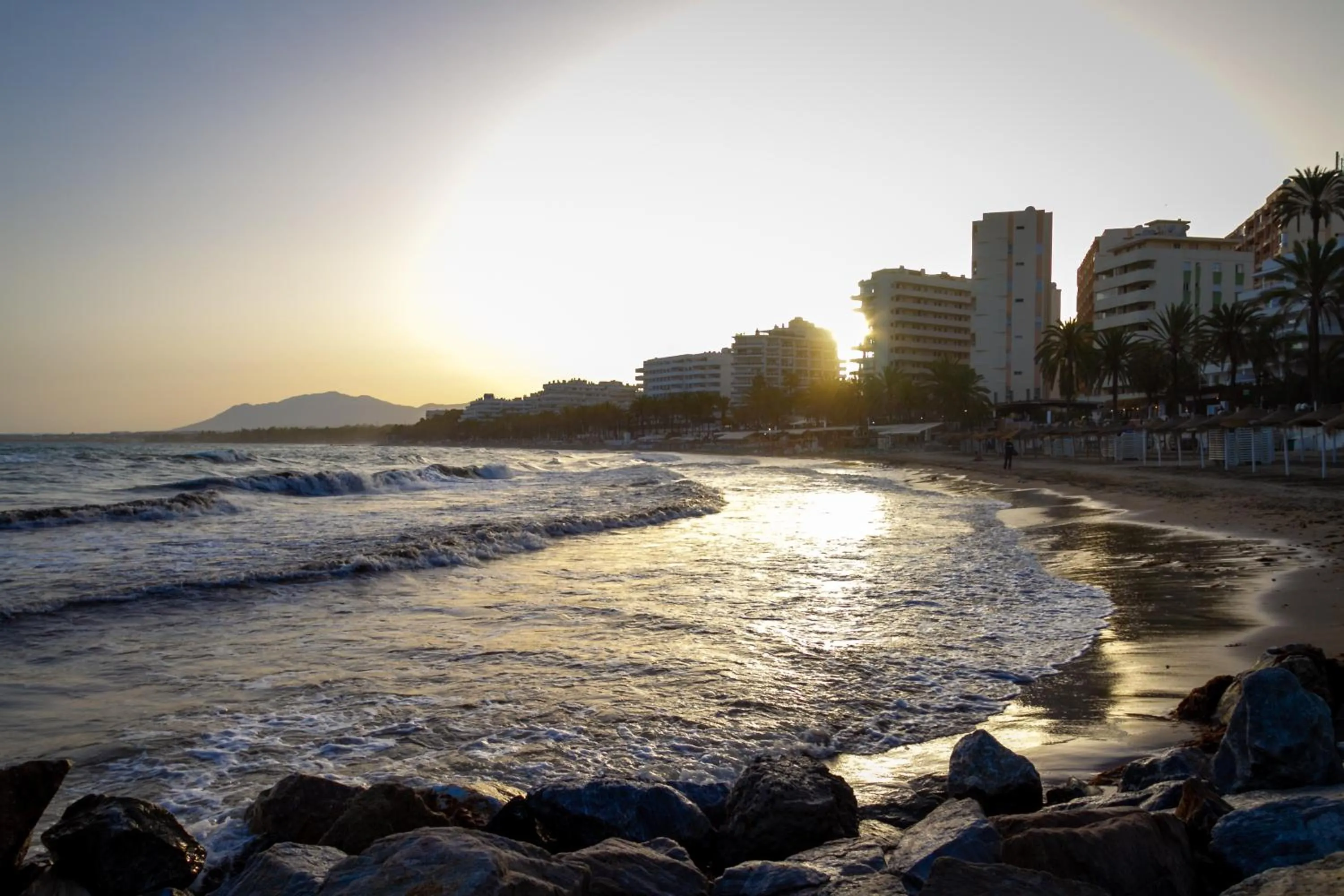 Day in MARBELLA BANUS SUITES - Marbella Centre Soriano 56 Suite Apartment