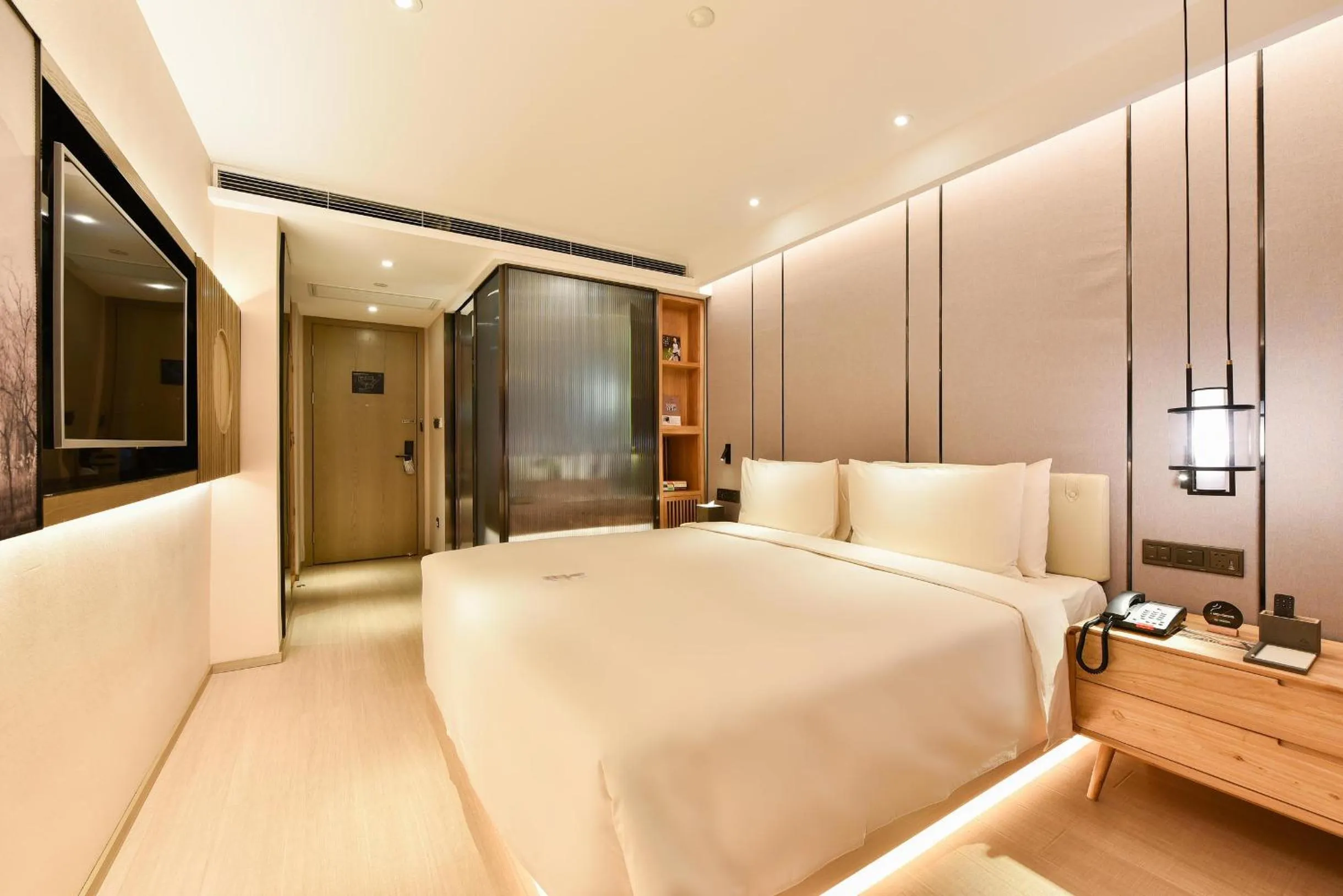 Bed in Atour Hotel Beijing Fuxingmen