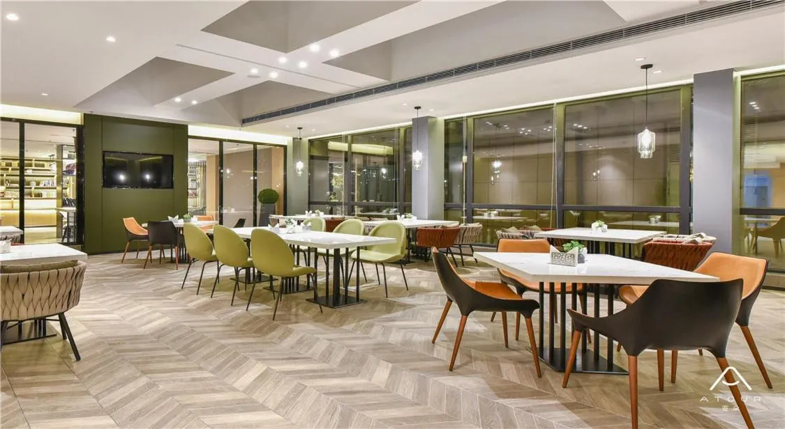 Atour Hotel Dalian Development Zone Jinma Road