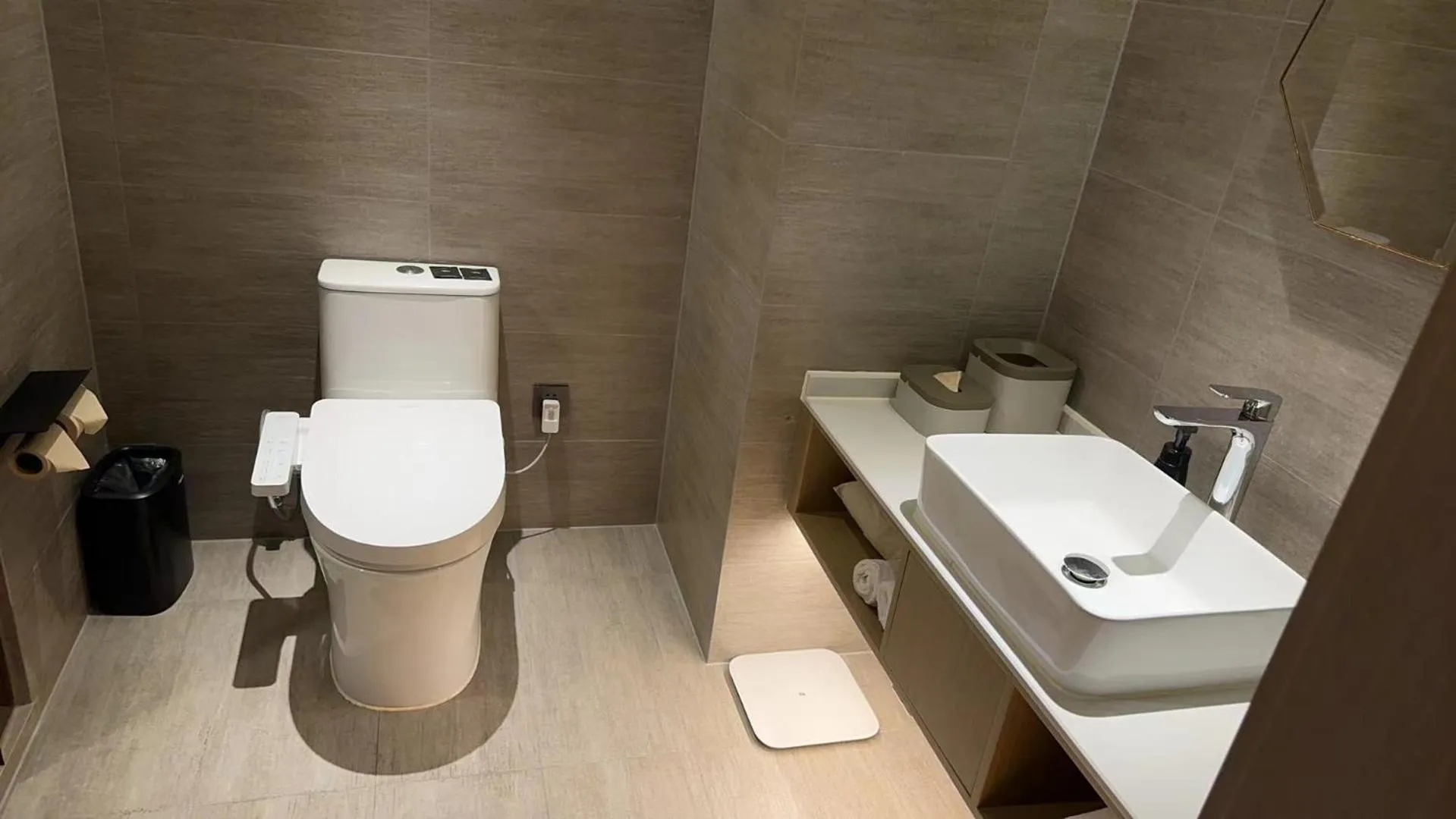 Atour Hotel Shanghai Lujiazui Babaiban