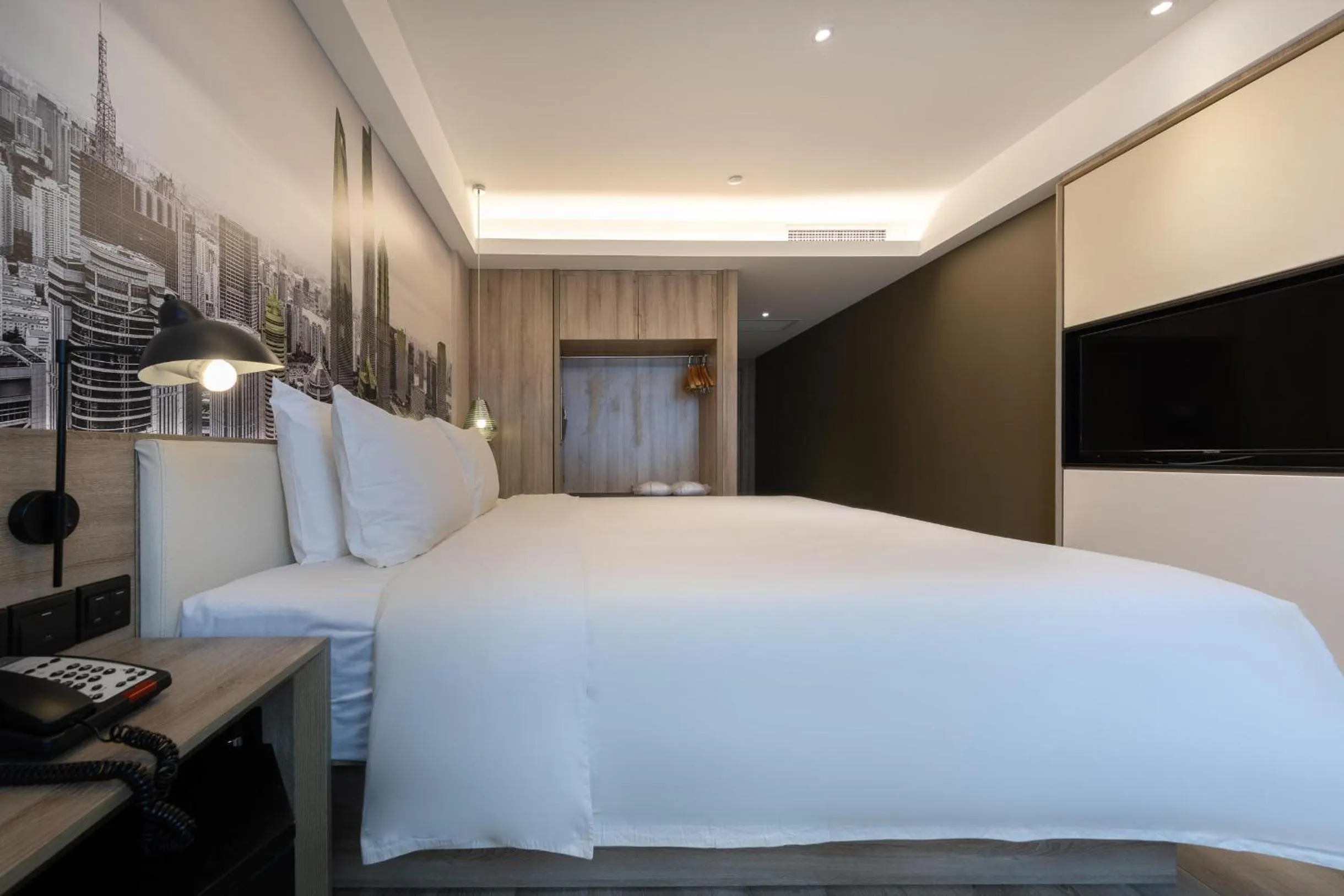 Bed in Atour Hotel Shanghai Lujiazui Babaiban