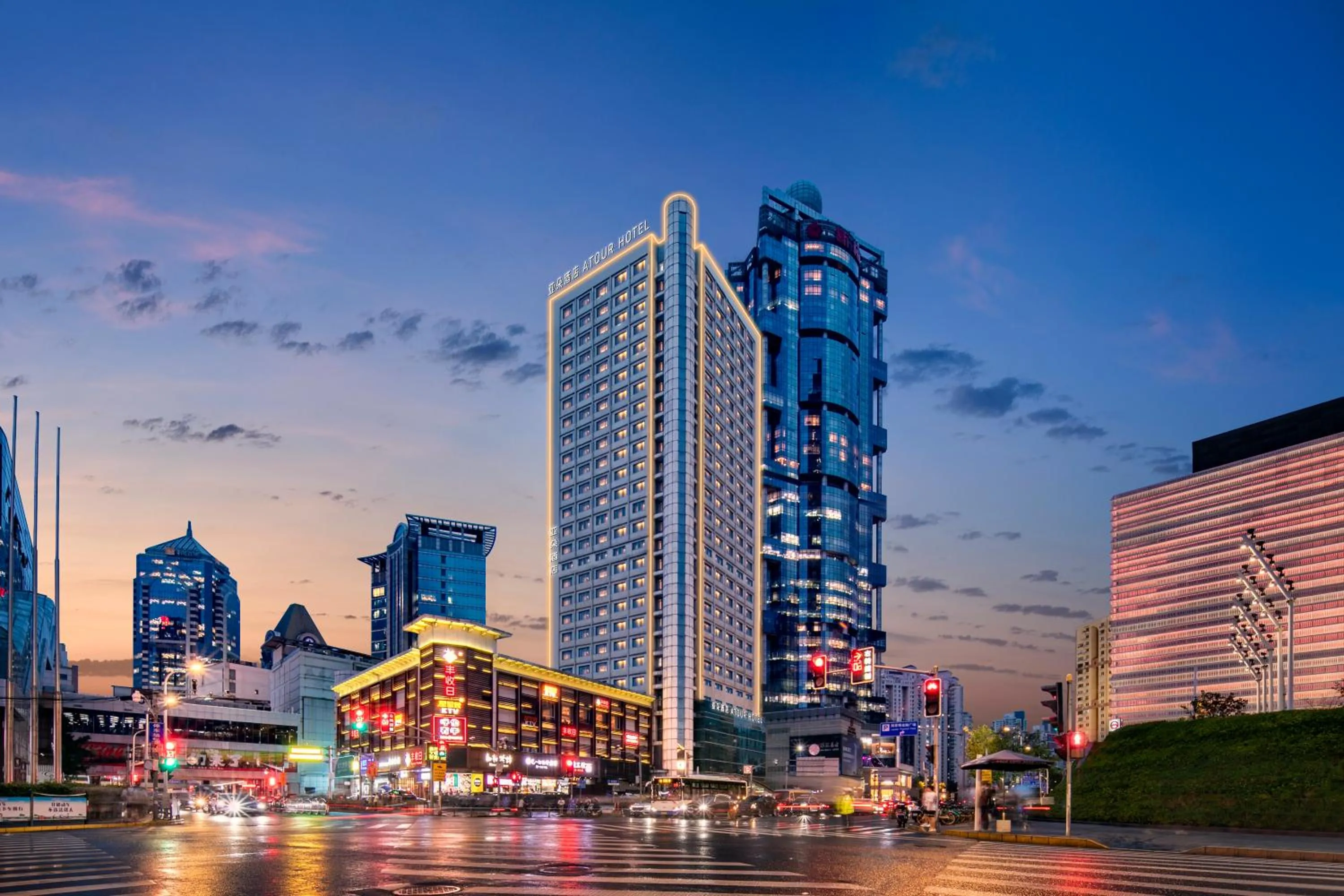 Property building in Atour Hotel Shanghai Lujiazui Babaiban