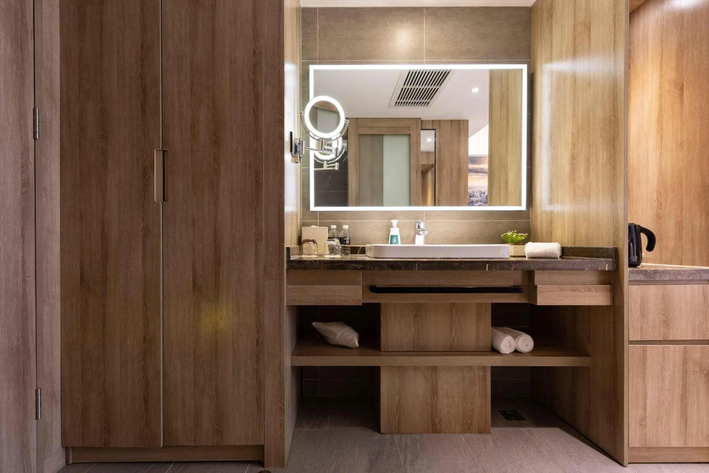 Atour Hotel Shanghai Lujiazui Babaiban