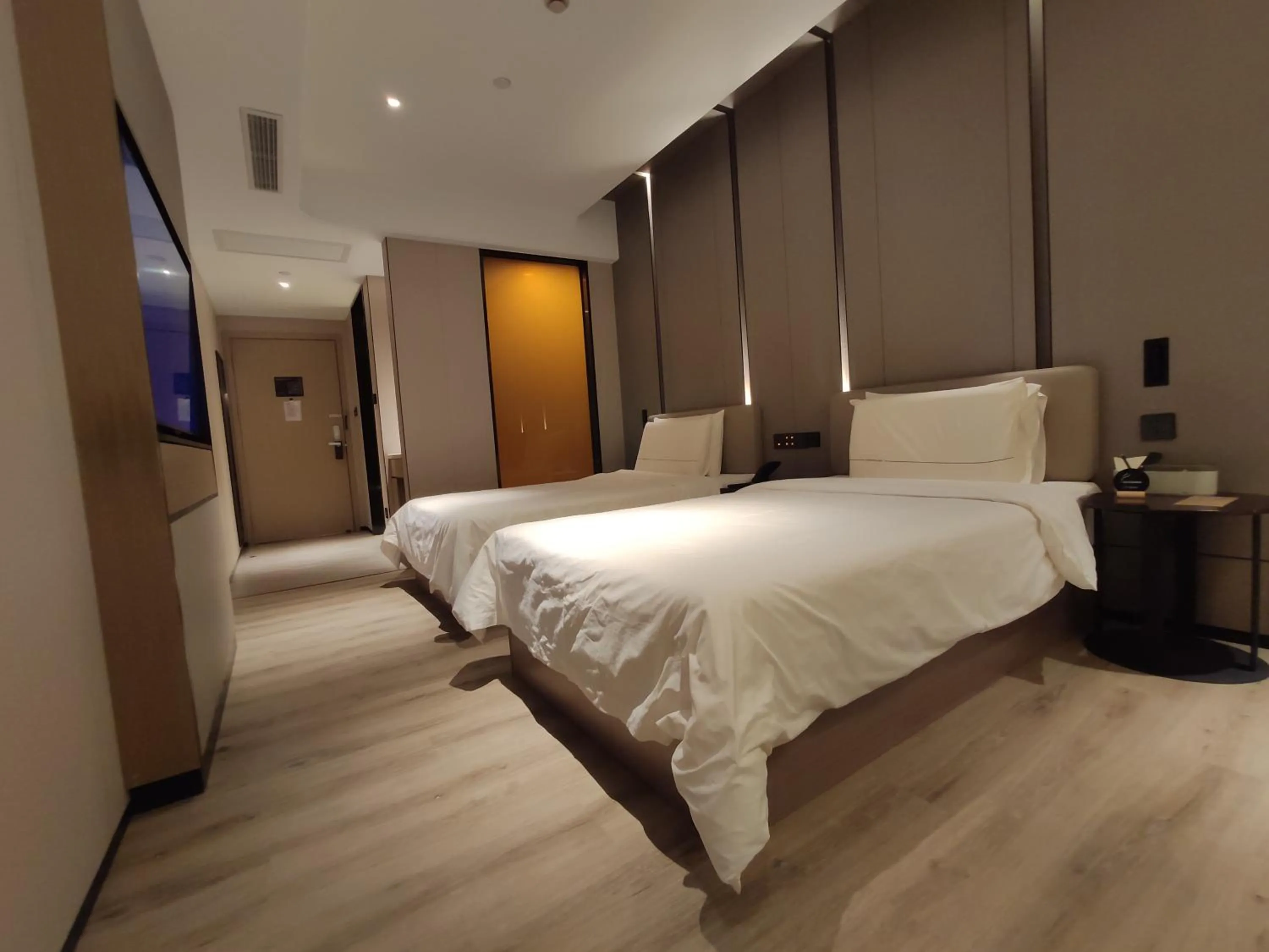 Bed in Atour Hotel Shanghai Lujiazui Babaiban