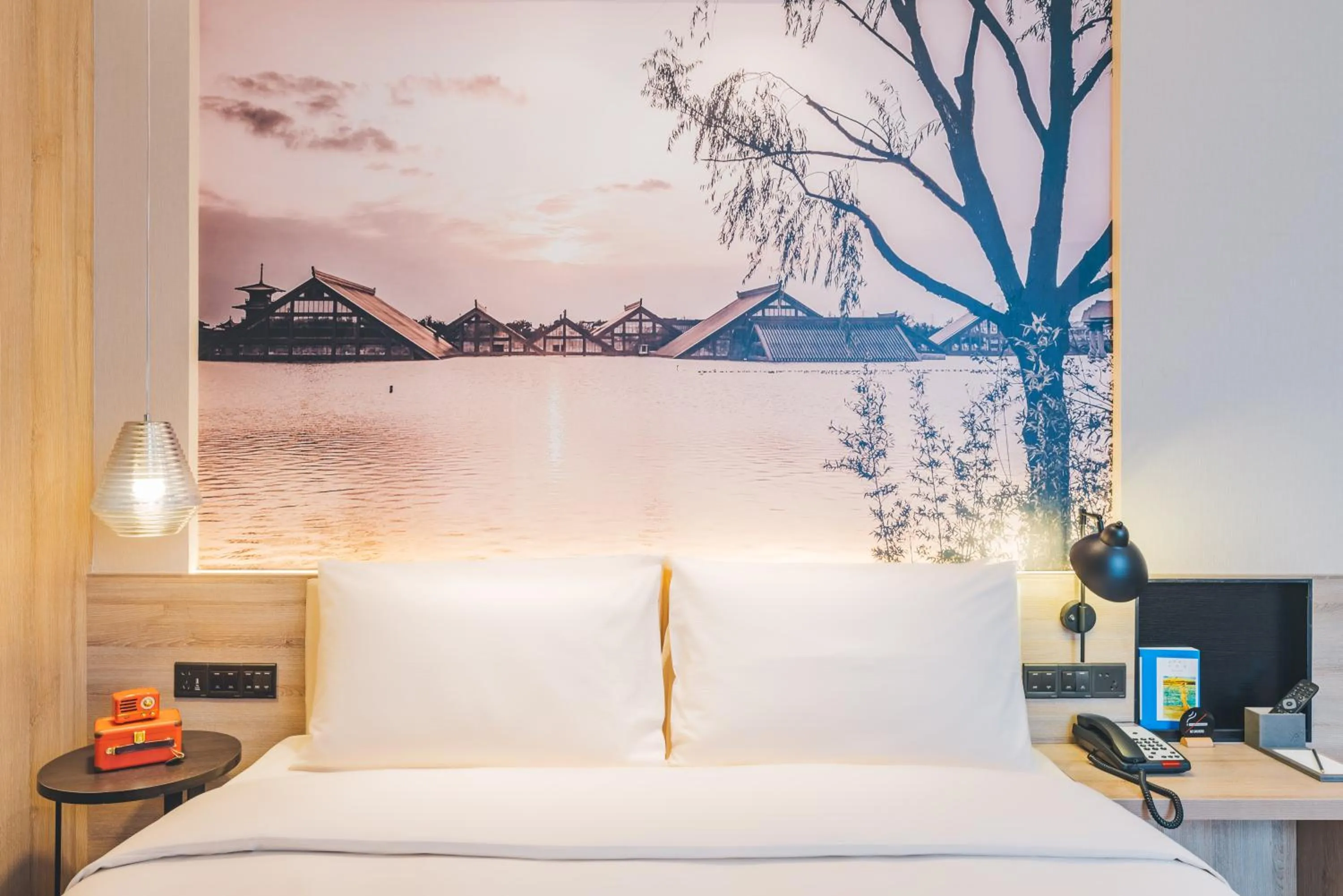 Photo of the whole room, Bed in Atour Hotel Shanghai New International Expo Center Maglev Station