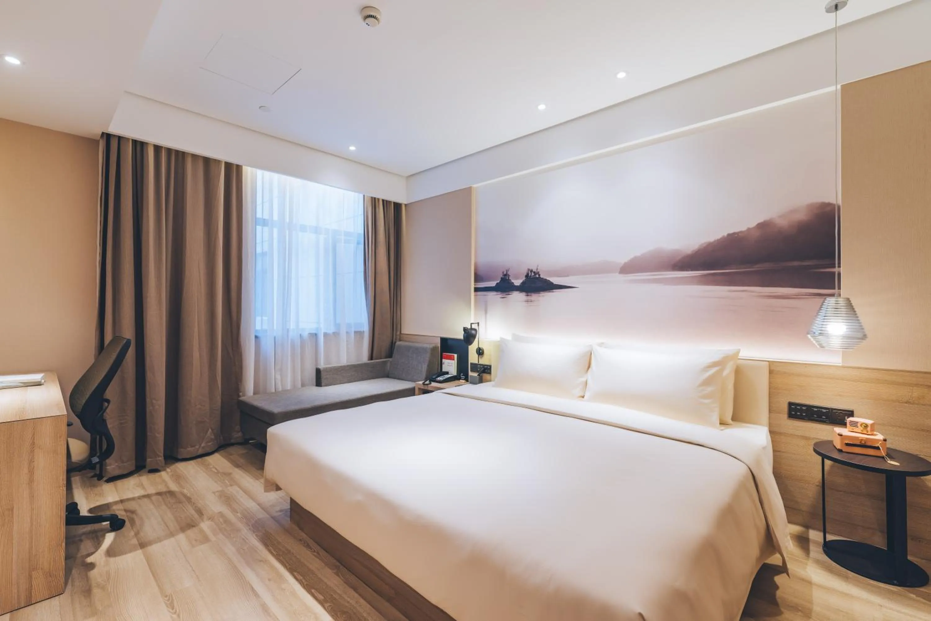 Bedroom, Bed in Atour Hotel Shanghai New International Expo Center Maglev Station