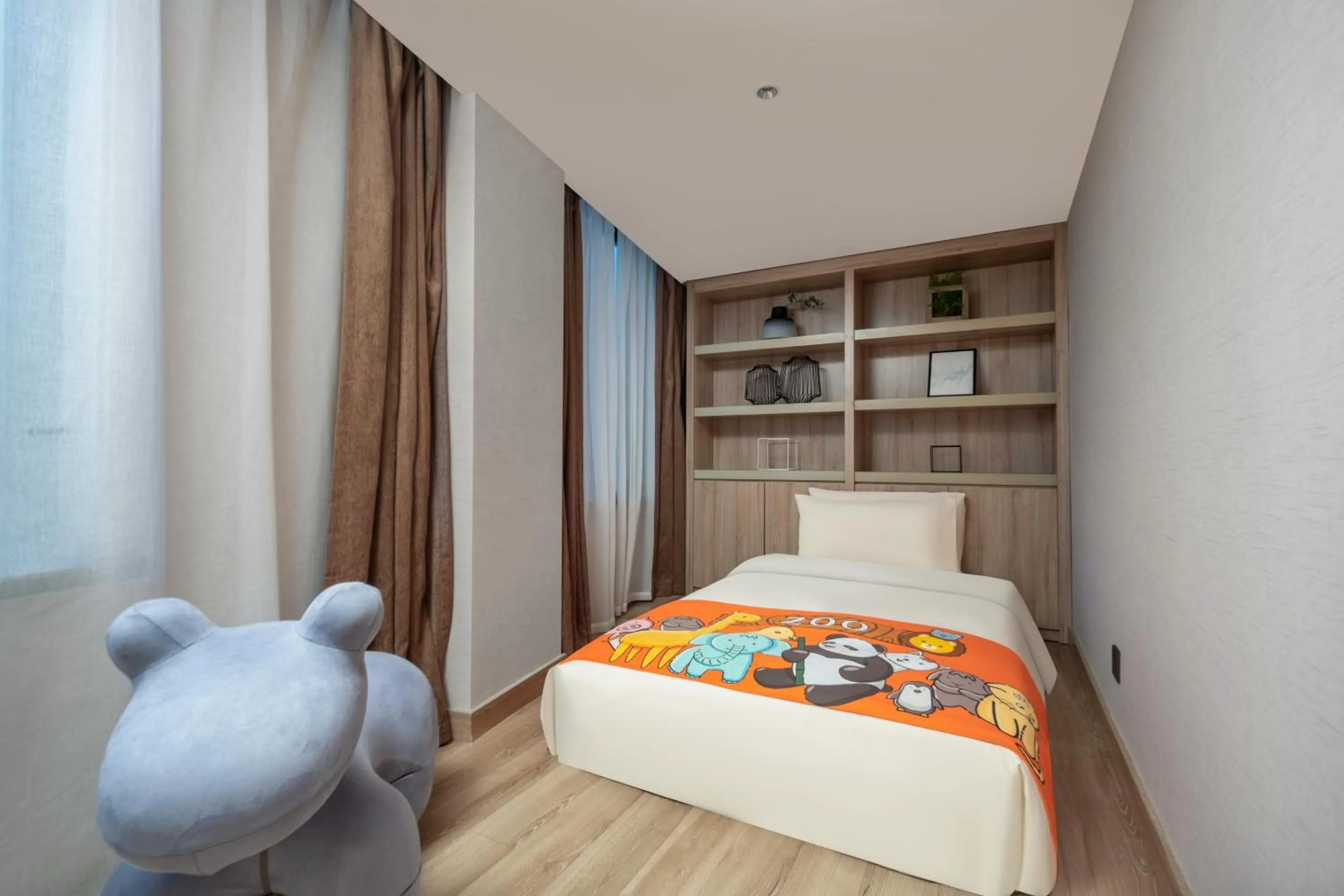 Bed in Atour Hotel Qingdao Olympic Sailing Center May Fourth Square