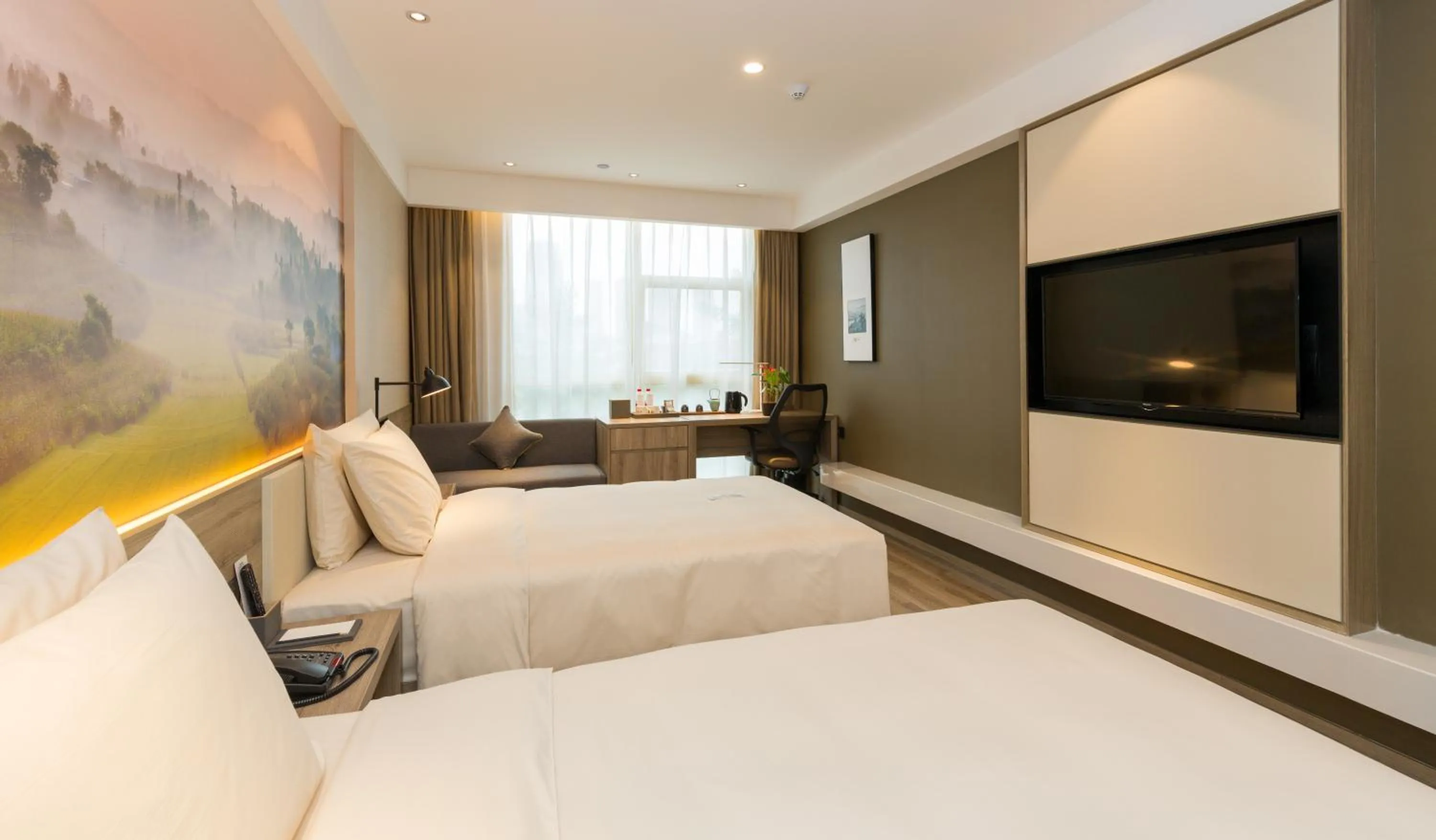 Bedroom, Bed in Atour Hotel Chongqing Hongyadong Riverview