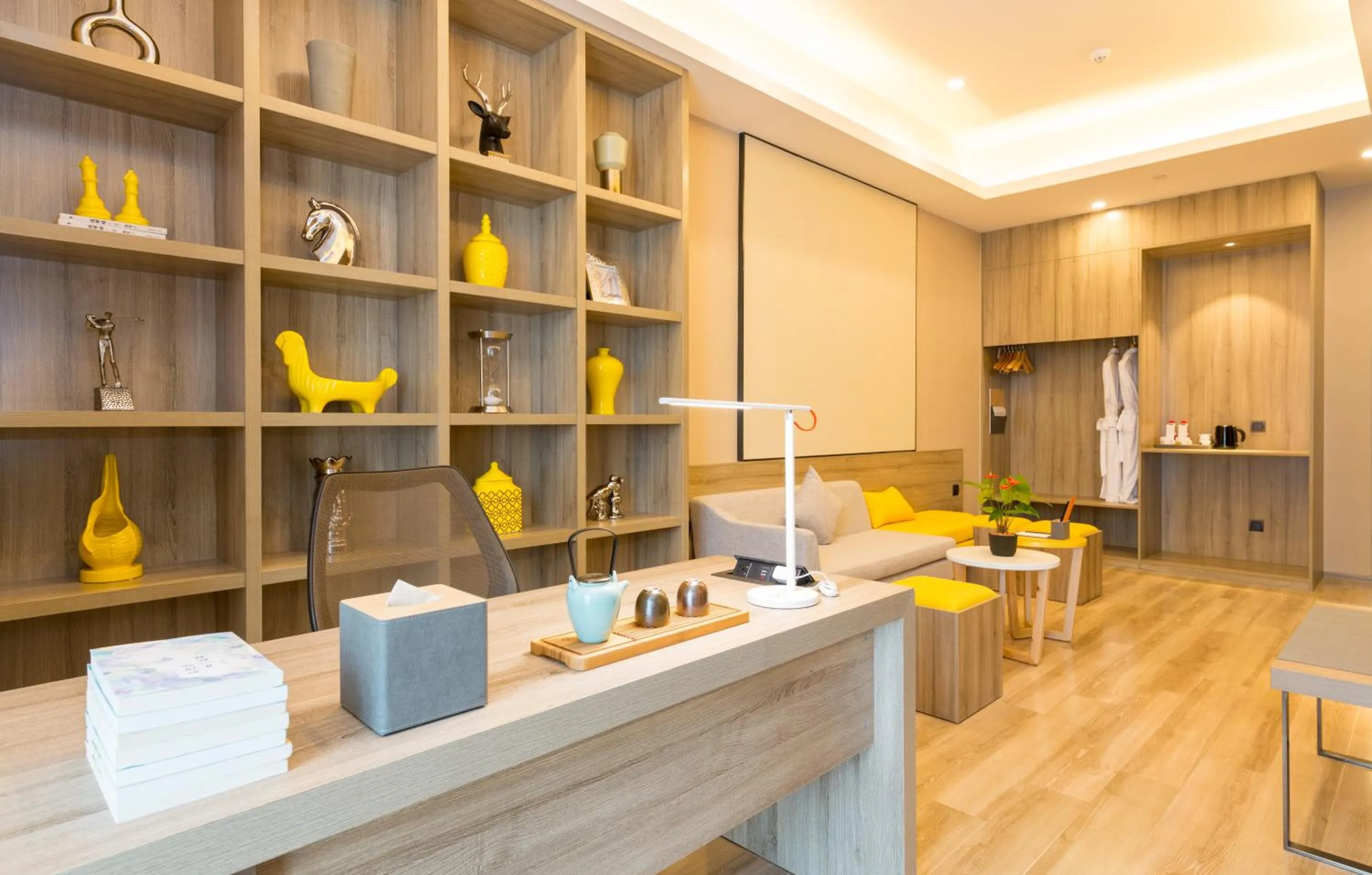 Living room in Atour Hotel Chongqing Hongyadong Riverview