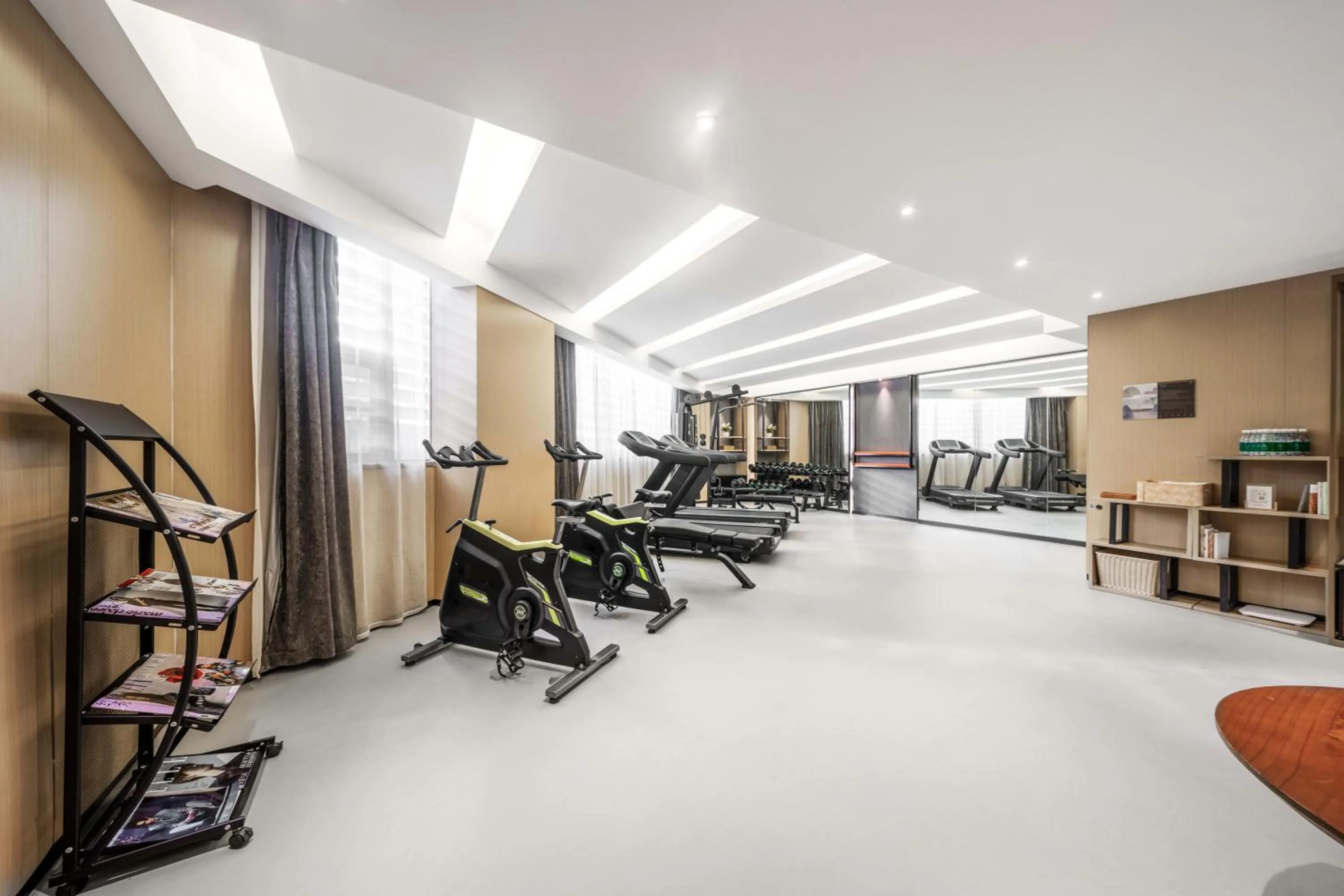 Fitness centre/facilities in Atour S Hotel Chengdu Taikoo Li